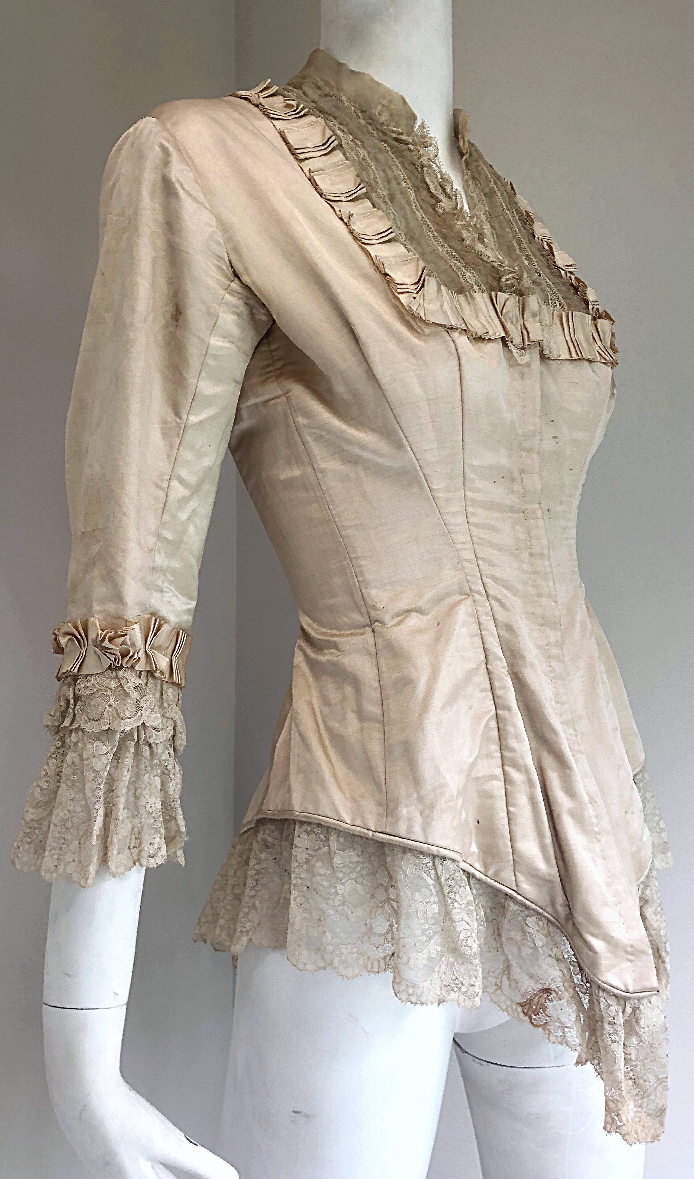 1880s Incredible Authentic Victorian Ivory Silk Lace Corset 1800s Couture Blouse In Fair Condition For Sale In San Diego, CA