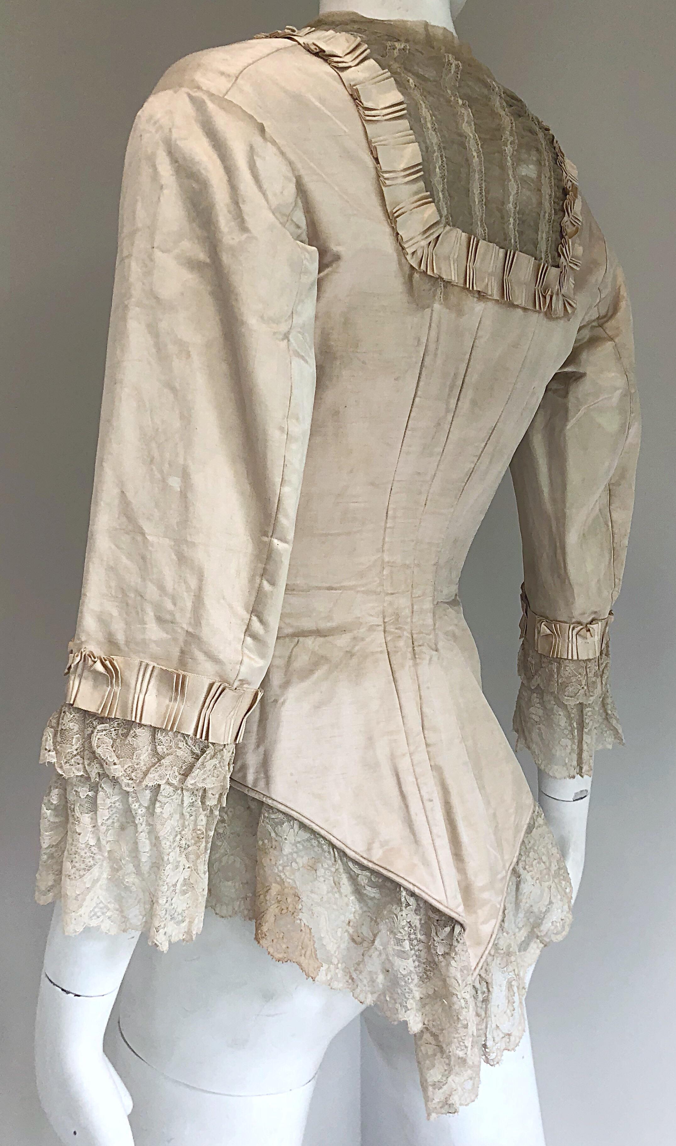 1880s Incredible Authentic Victorian Ivory Silk Lace Corset 1800s Couture Blouse For Sale 4