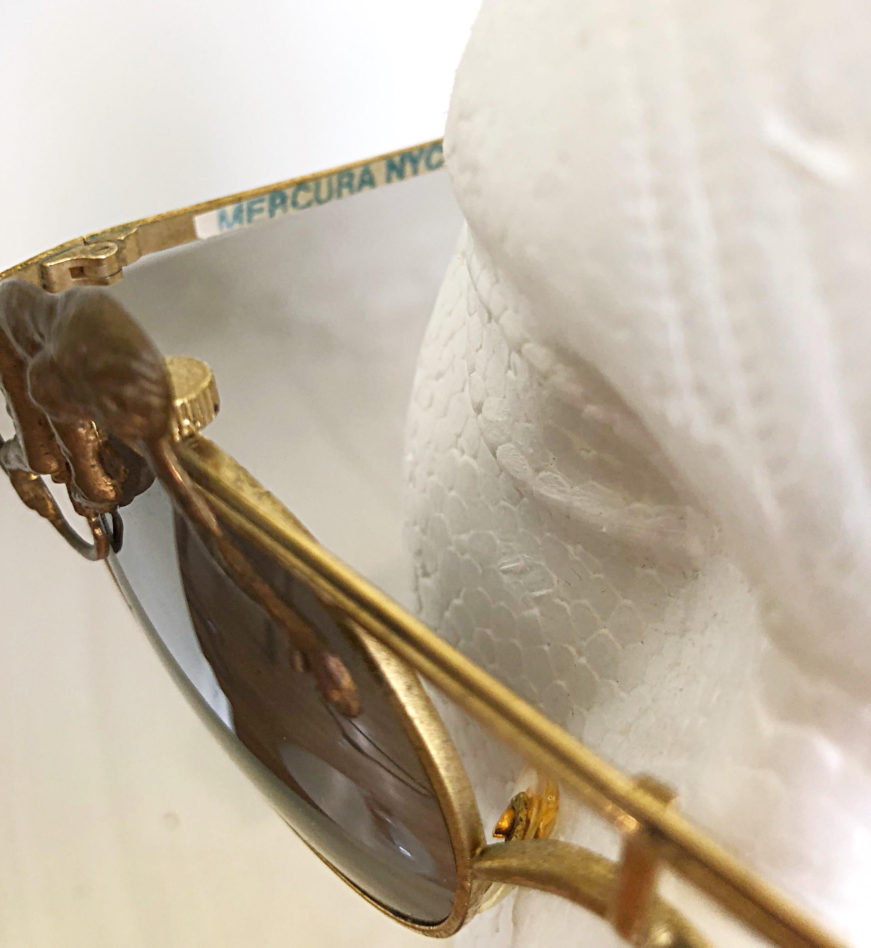 Rare Vintage Mercura Unisex Gold Brass Flying Monkeys Novelty Aviator Sunglasses In Excellent Condition In San Diego, CA