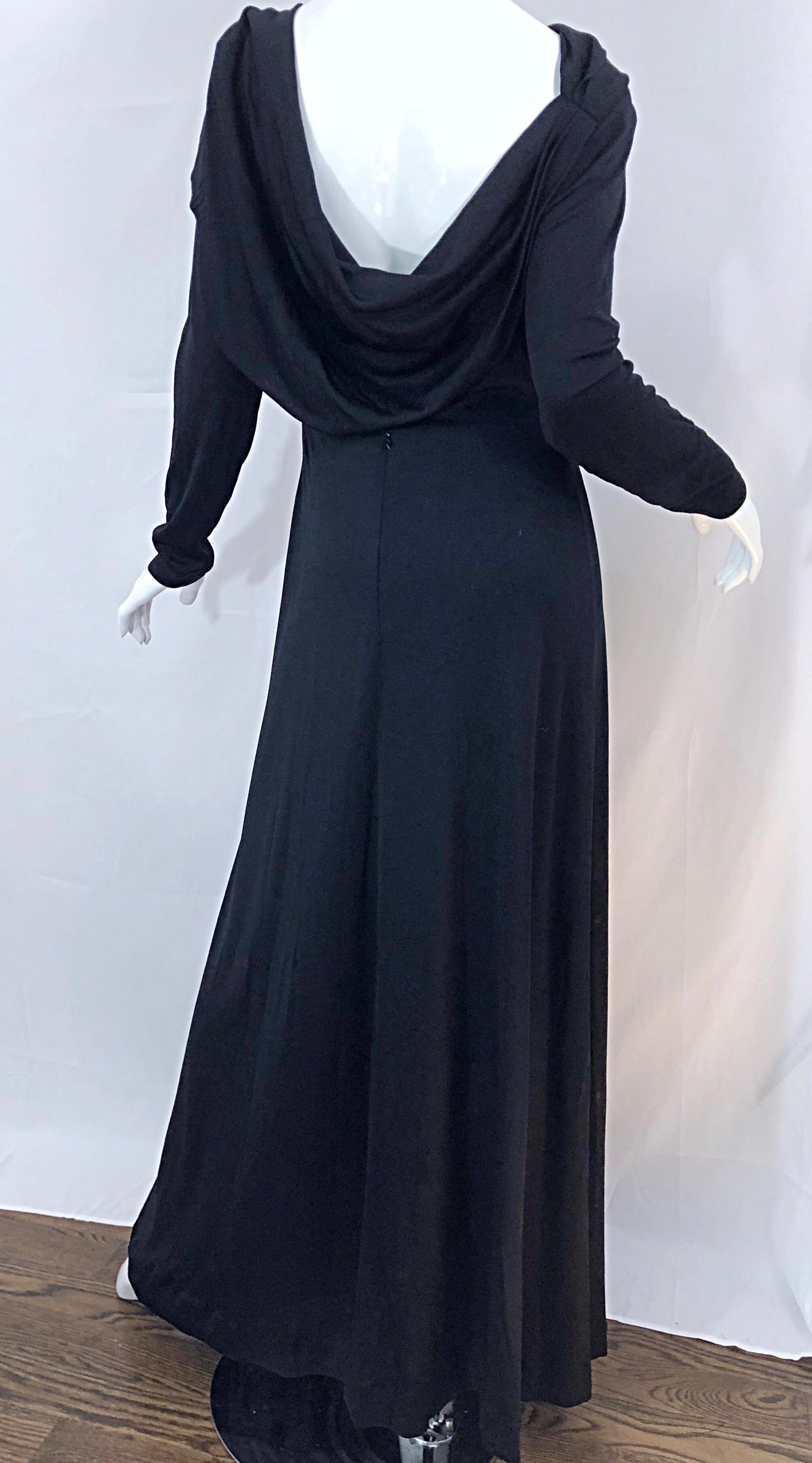 1970 Luis Estevez Drammatico abito a collo alto vintage anni '70 in jersey grezzo in vendita 4