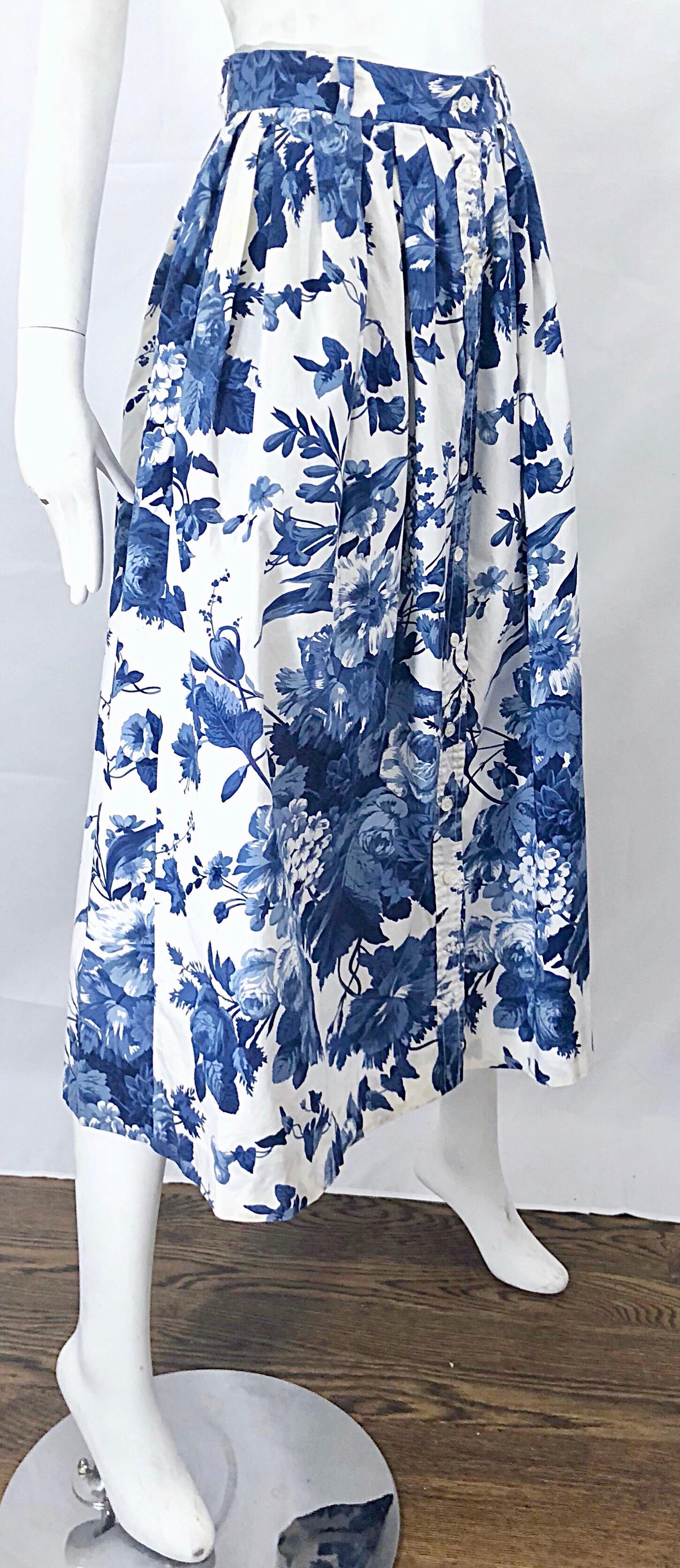 Vintage Ralph Lauren 1990s Blue + White Floral Print 90s Cotton Midi Skirt For Sale 2