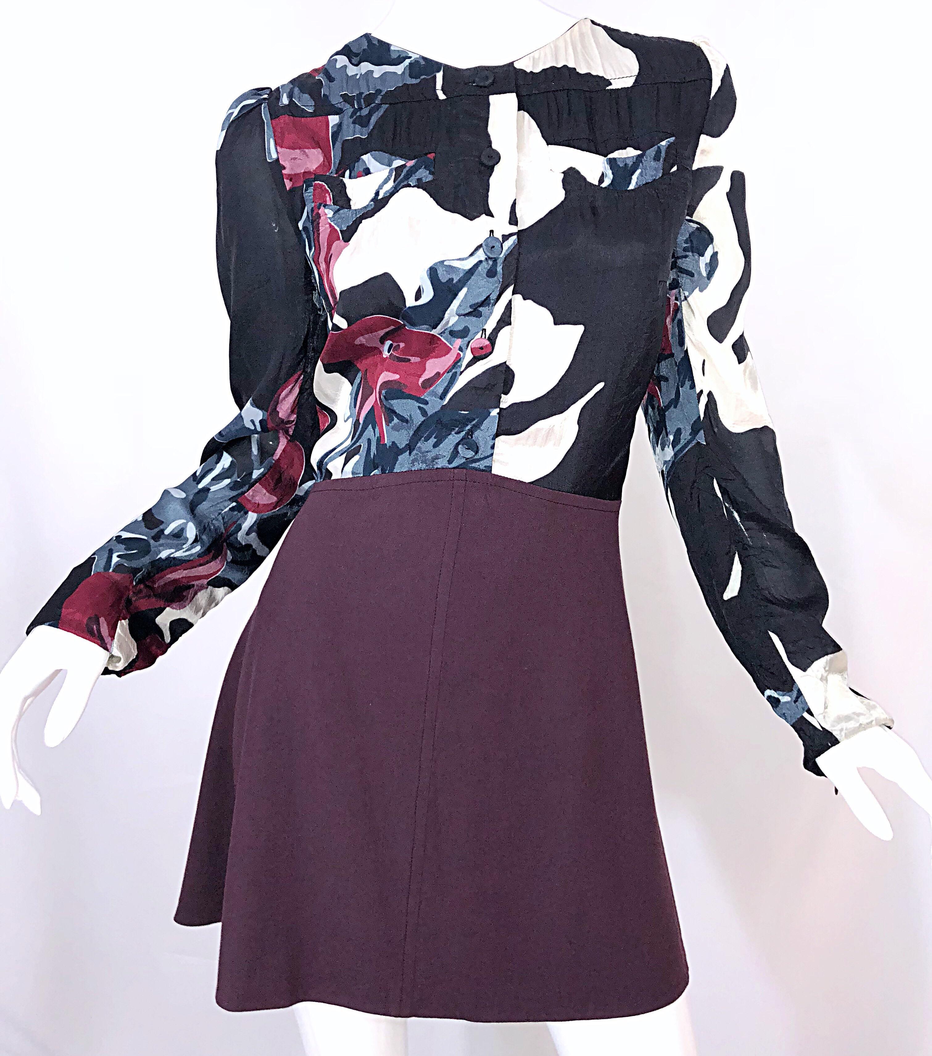 Carven, mini-robe abstraite bleu bourgogne et noire, automne 2009 Taille 42 / 10 / 12 en vente 6