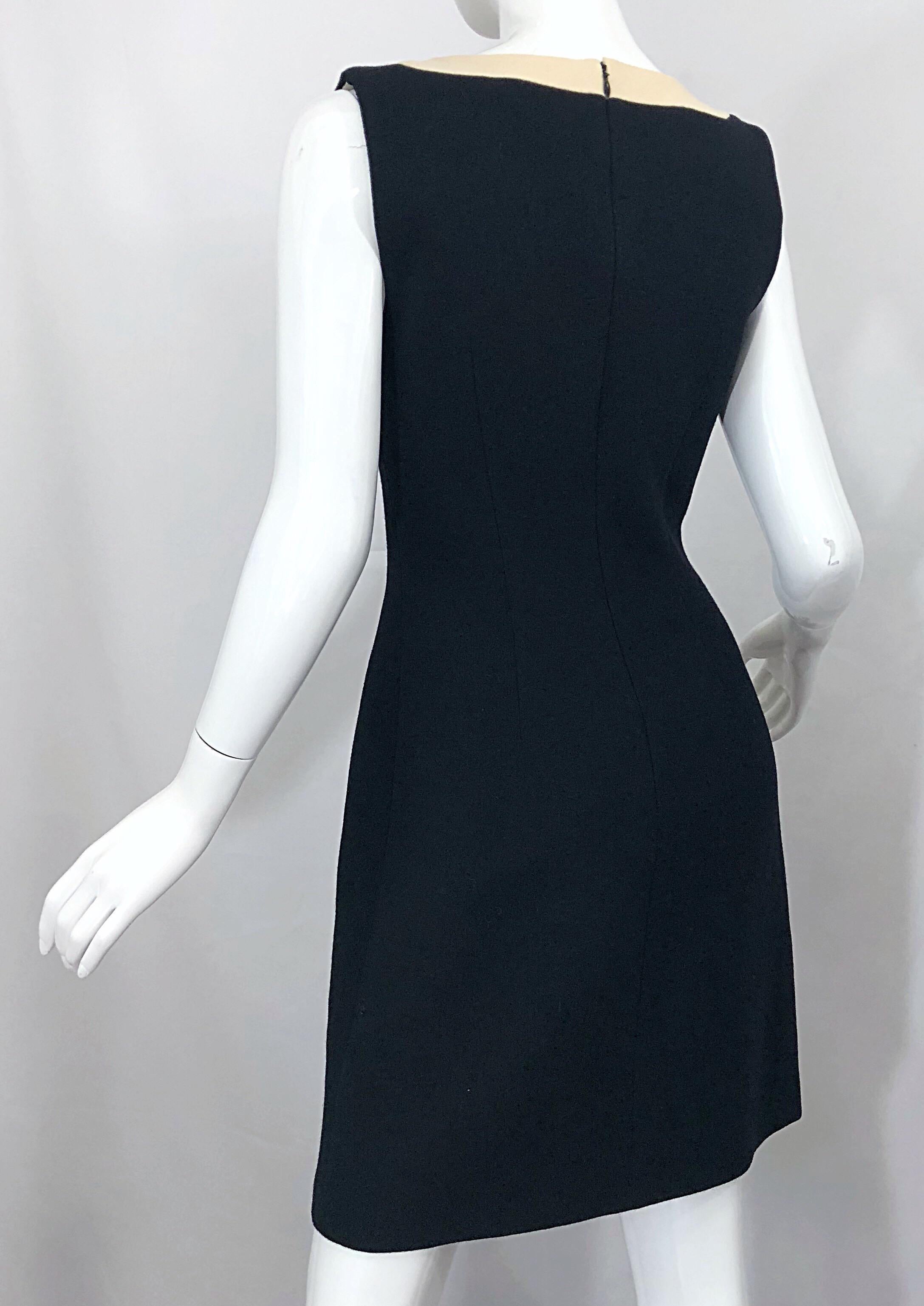 Dolce & Gabbana Size 42 / US 6 Black and Ivory 1990s Does 1960s Wool Shift Dress For Sale 2