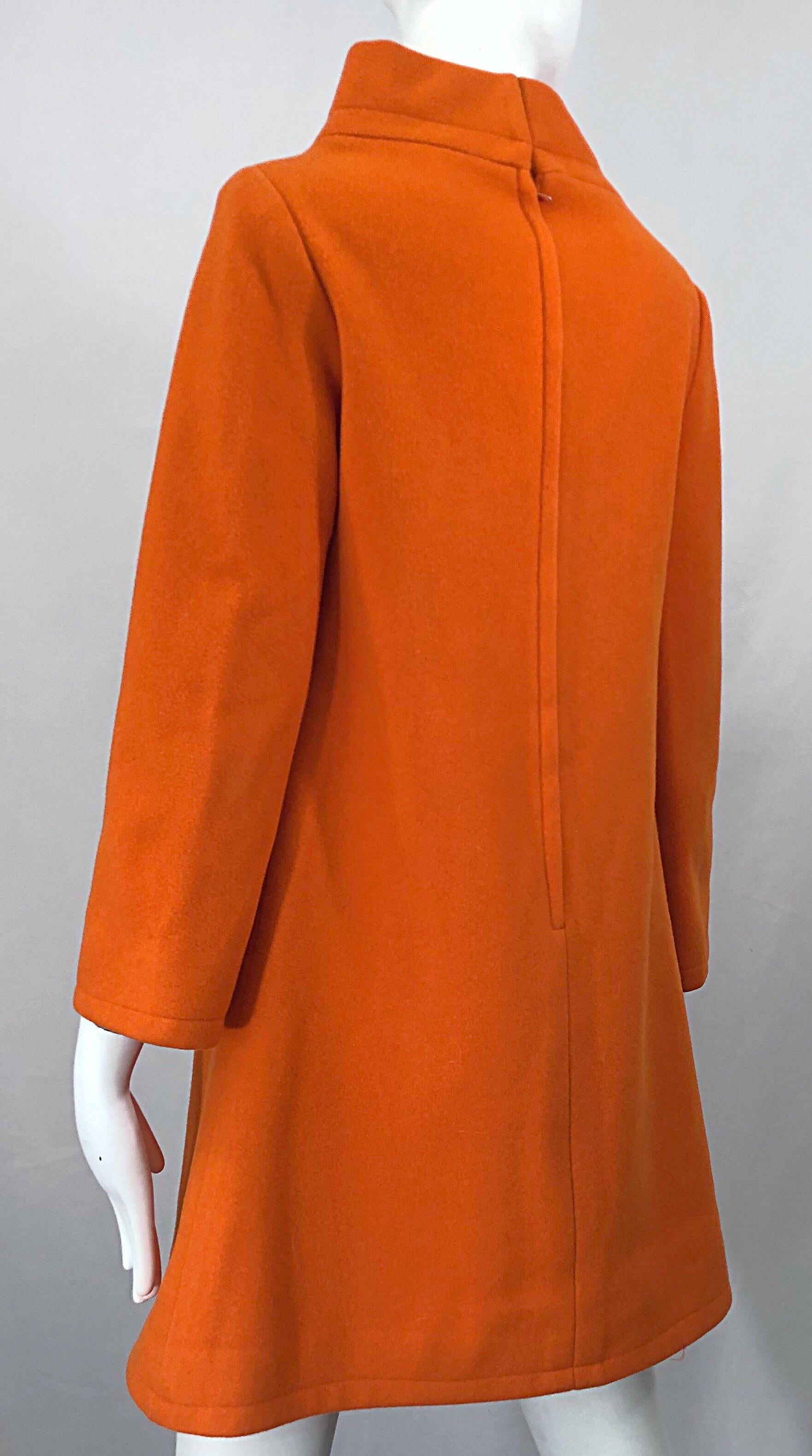 Chic 1960s Orange Wool Mod Space Age Cut Out A Line Vintage 60s Mini Dress Tunic In Excellent Condition In San Diego, CA