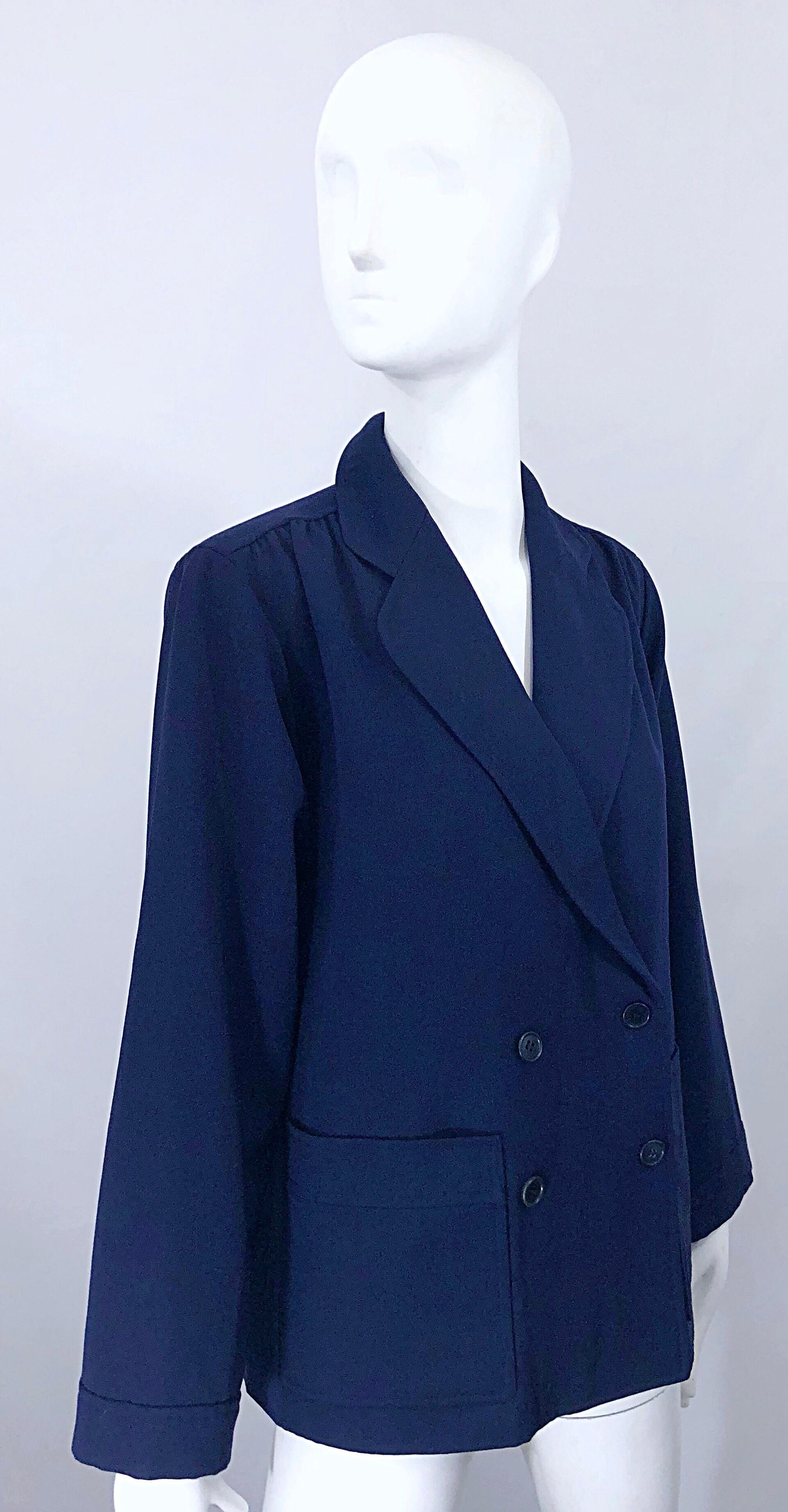 Chic 1960s Yves Saint Laurent Navy Blue Lightweight Wool Vintage Swing Jacket For Sale 1