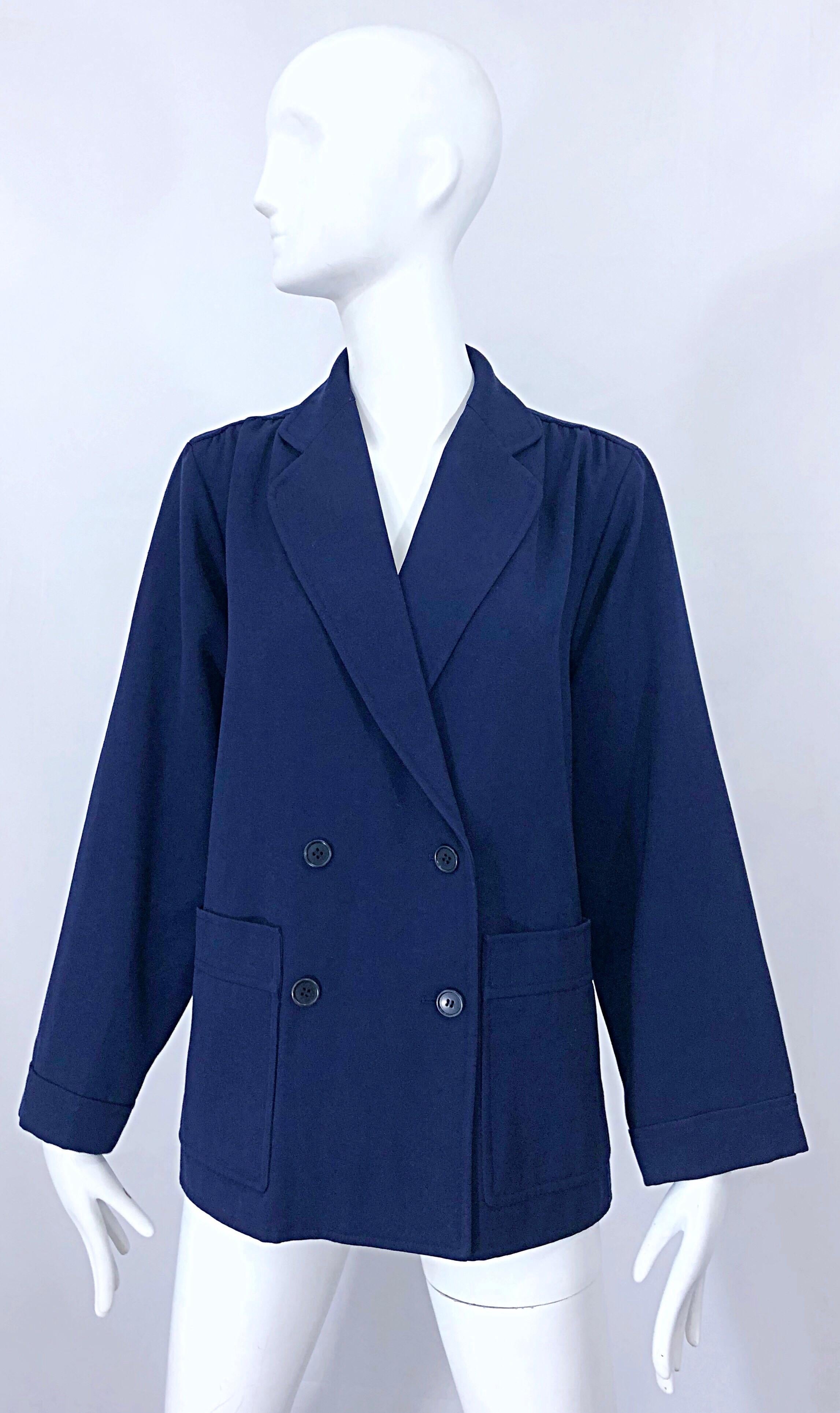 Chic 1960s Yves Saint Laurent Navy Blue Lightweight Wool Vintage Swing Jacket For Sale 5
