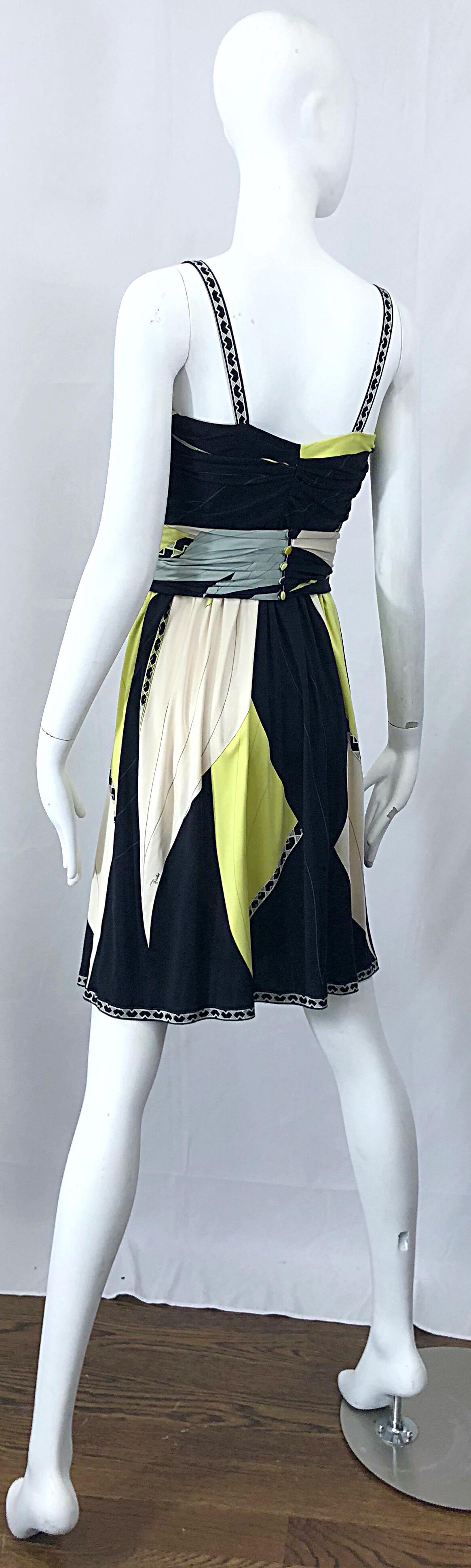 Emilio Pucci 1990s Size 6 Chartreuse Black Ivory Kaleidoscope Silk Jersey Dress For Sale 4