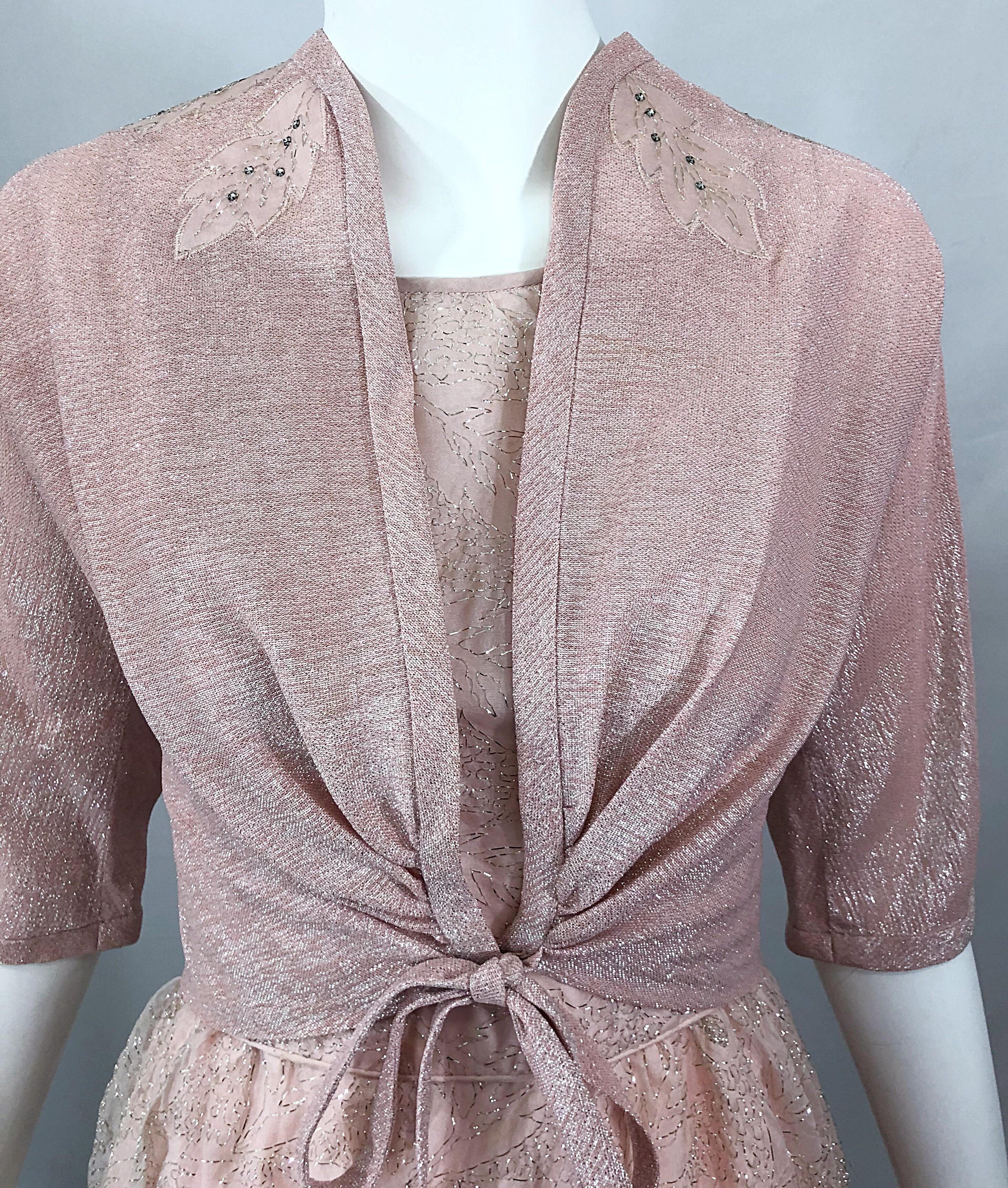 Beautiful 1950s Caryle Light Pink + Silver Fit n' Flare Silk Dress and Bolero In Excellent Condition For Sale In San Diego, CA