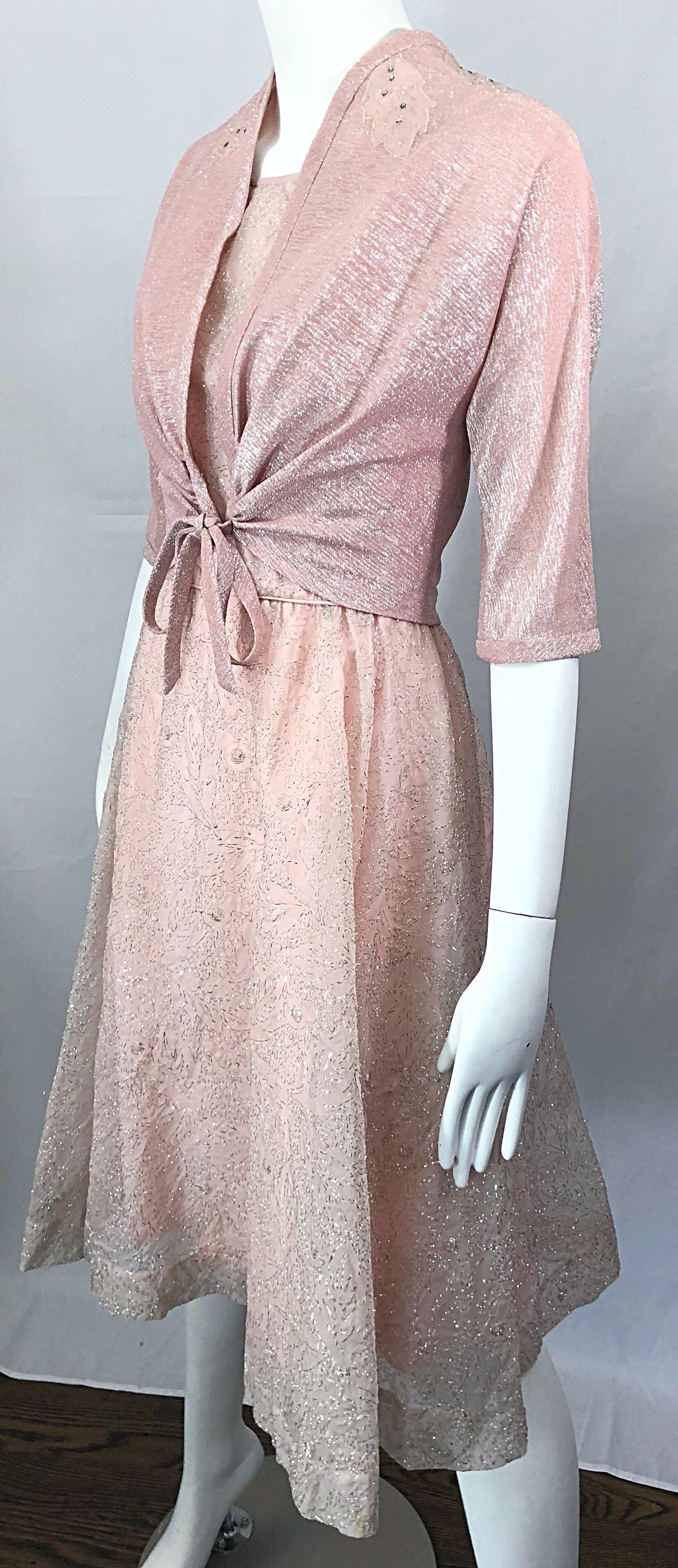 Beautiful 1950s Caryle Light Pink + Silver Fit n' Flare Silk Dress and Bolero For Sale 4
