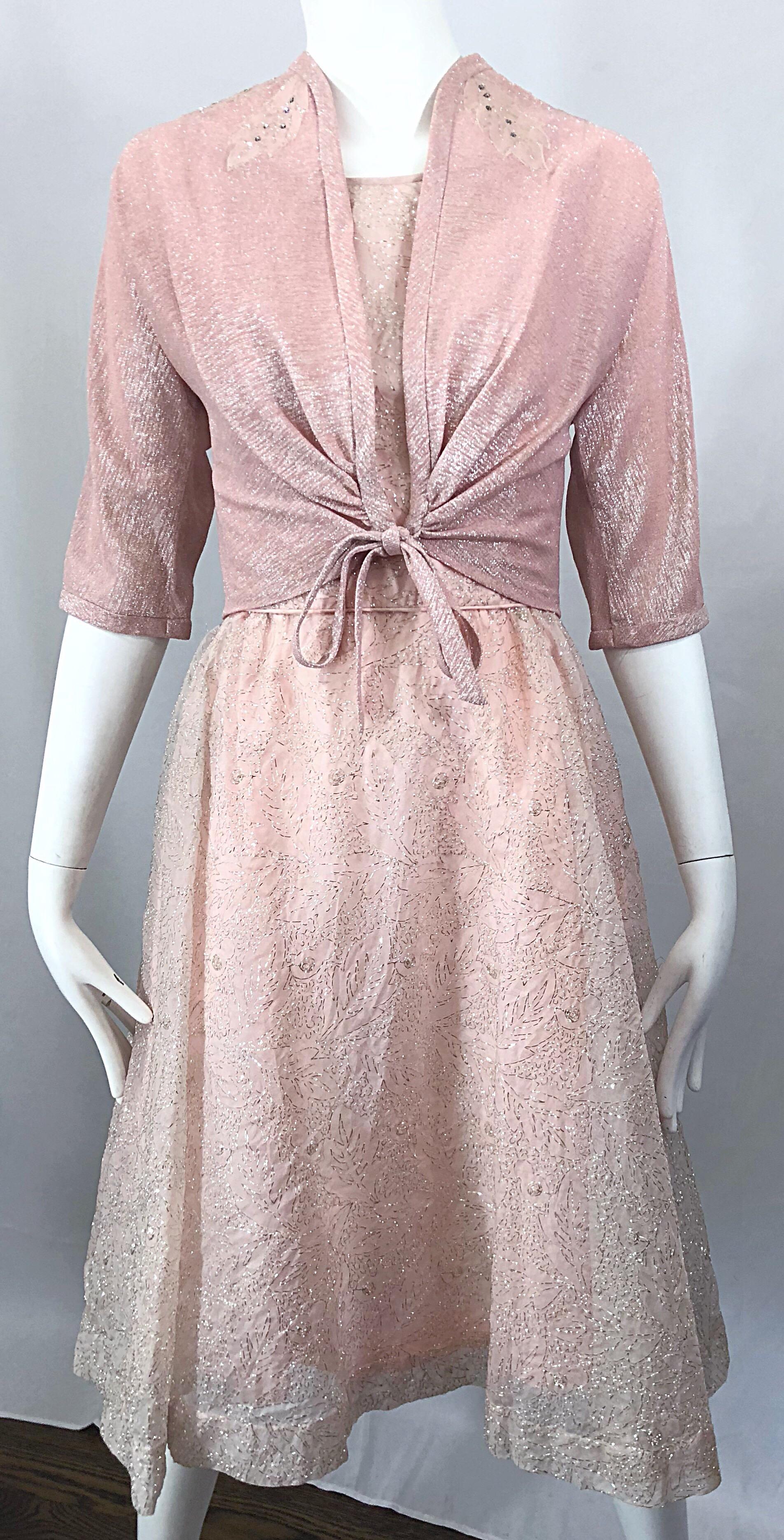 Beautiful 1950s Caryle Light Pink + Silver Fit n' Flare Silk Dress and Bolero For Sale 5