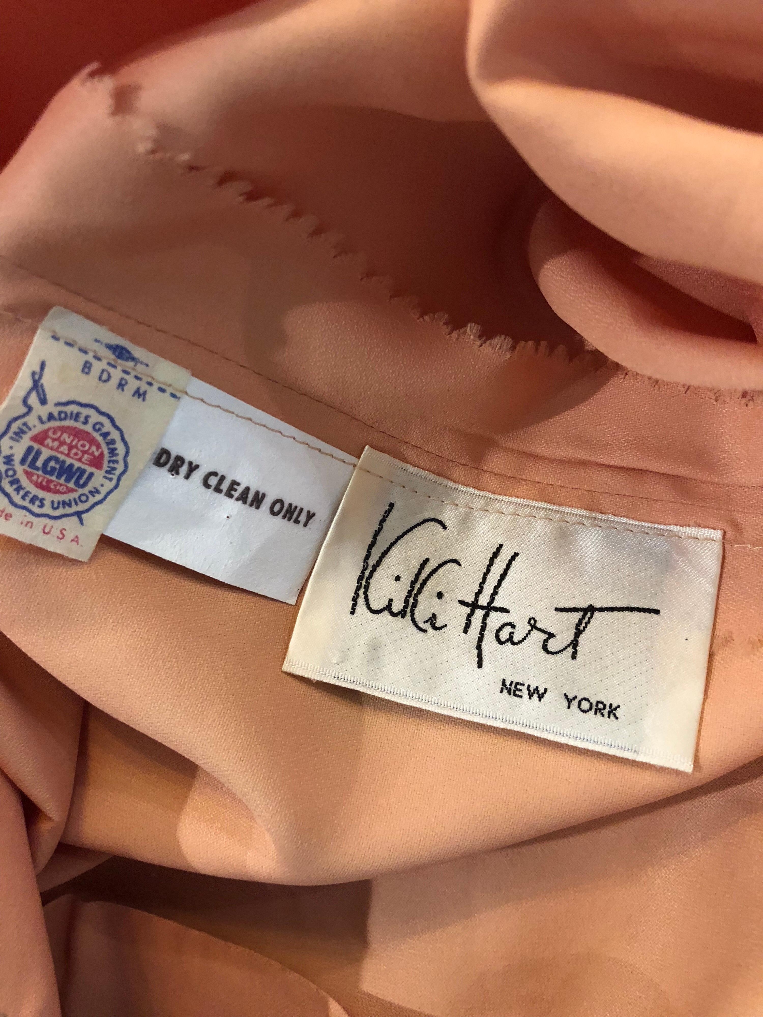 Splendido abito da sera vintage anni '60 di Kiki Hart con lustrini oro e blu navy in vendita 9