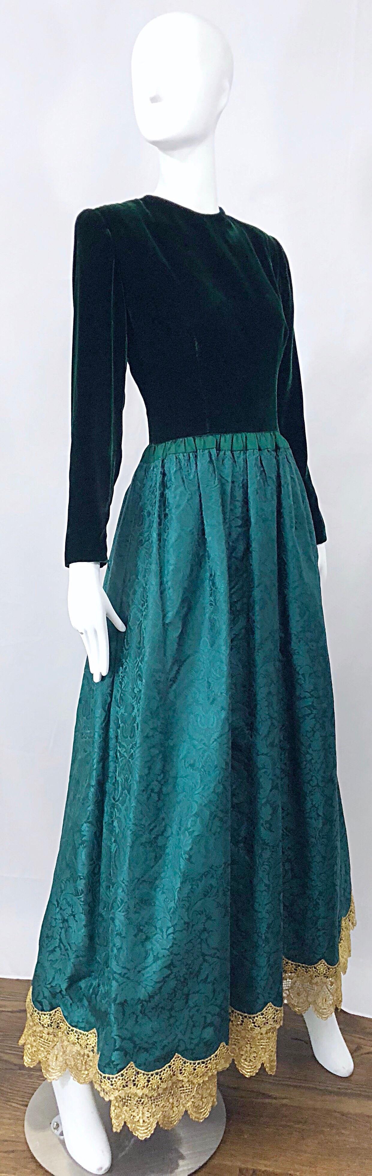Stunning Vintage Oscar de la Renta Hunter Forest Green Velvet Silk Damask Gown 8 For Sale 1
