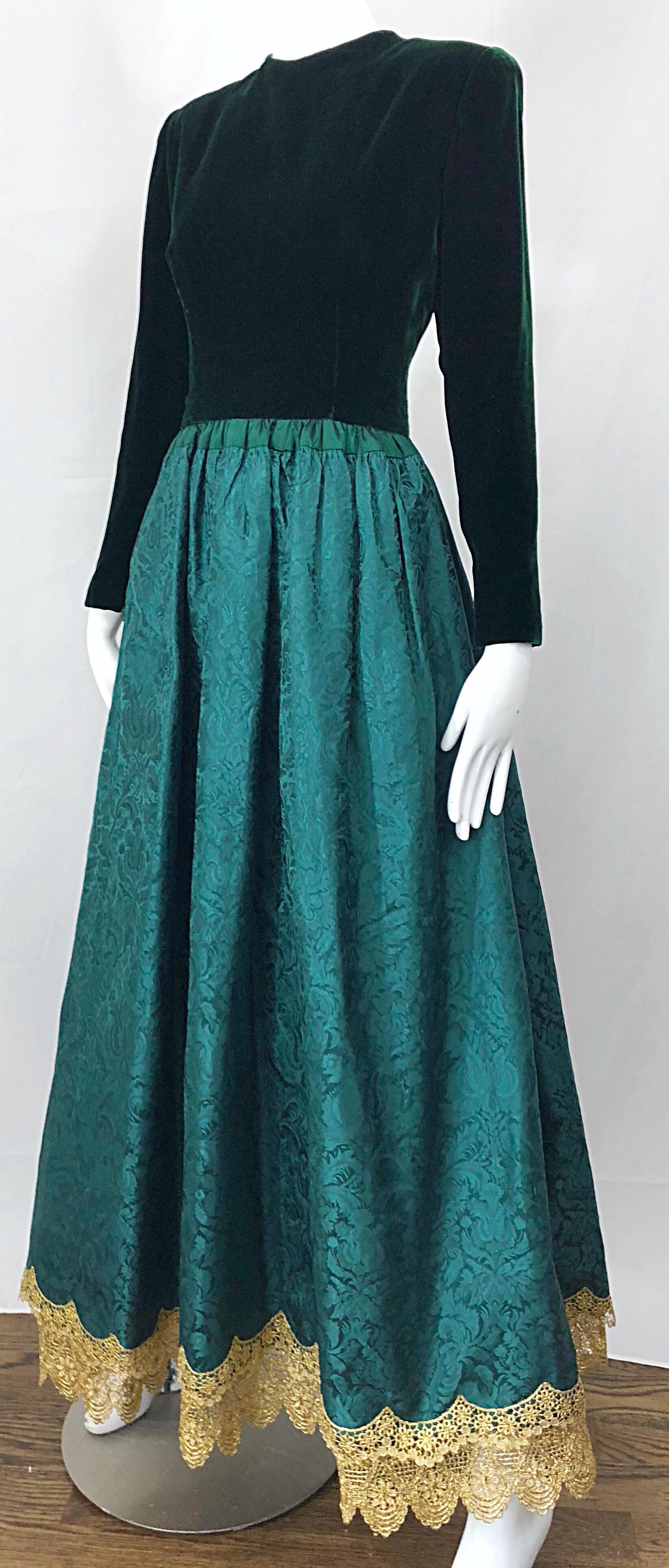 Stunning Vintage Oscar de la Renta Hunter Forest Green Velvet Silk Damask Gown 8 For Sale 4