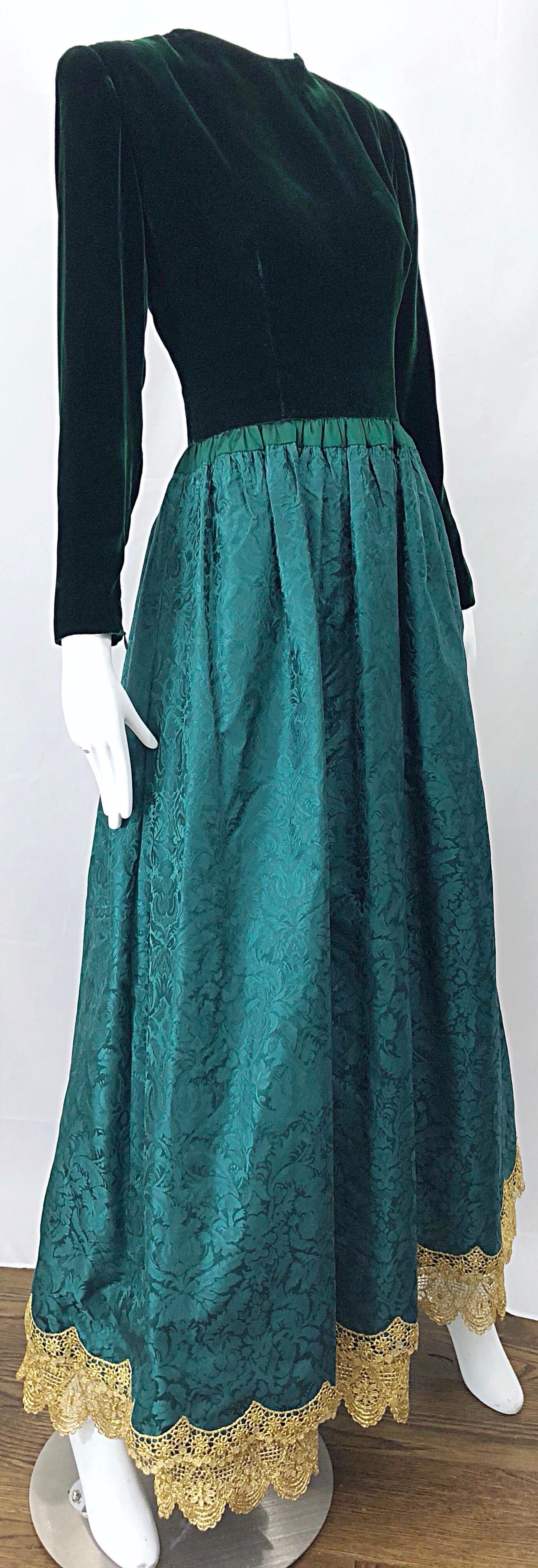 Stunning Vintage Oscar de la Renta Hunter Forest Green Velvet Silk Damask Gown 8 For Sale 5