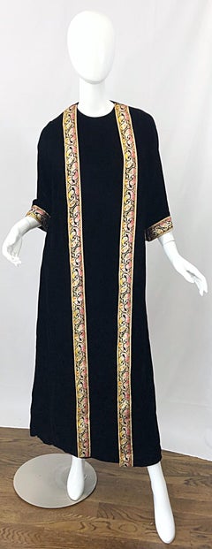 1960s BONWIT TELLER Velours noir Paisley Vintage 60s Moroccan Caftan Maxi Dress