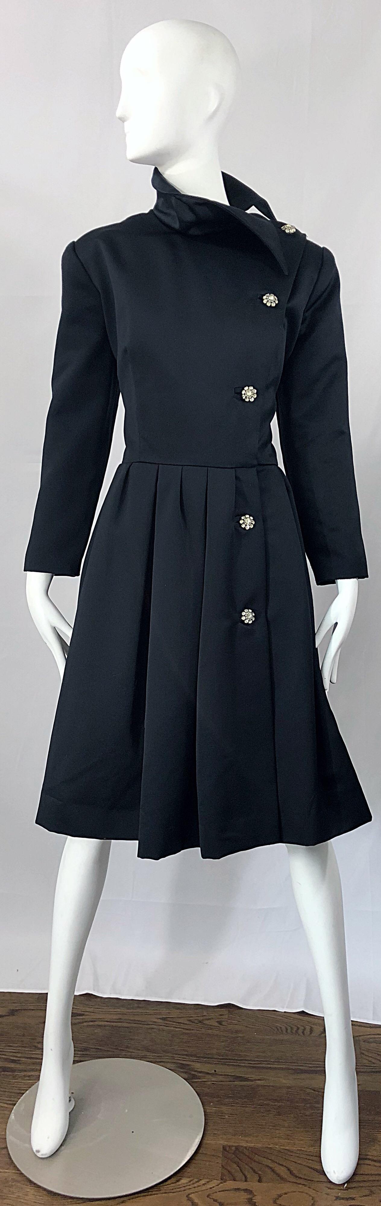 Vintage Victor Costa Size 12 Black Avant Garde Rhinestone Cocktail Dress  For Sale 9