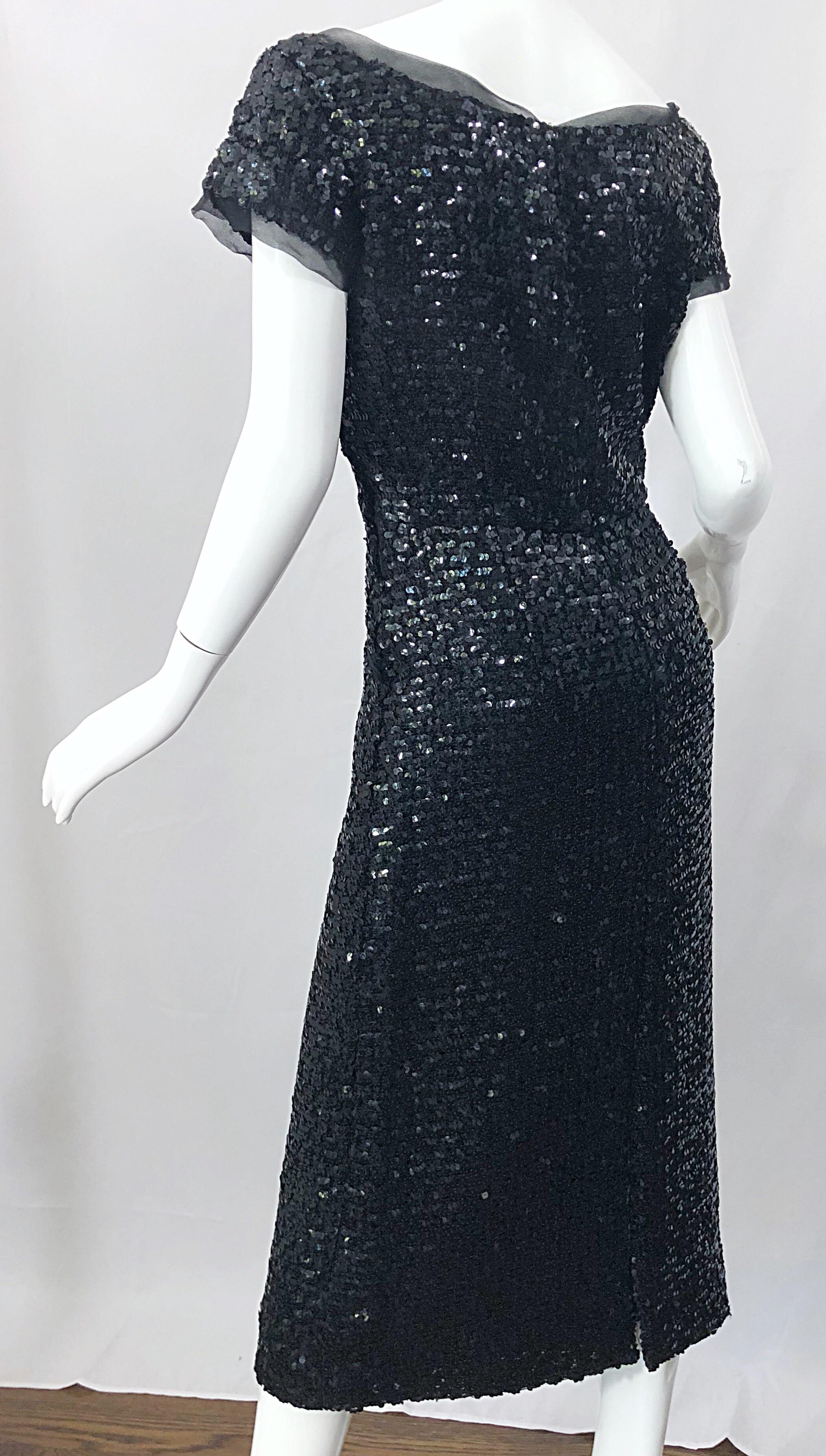 Stunning 1950s Bullock's Wilshire Large Size Black Silk Sequined 50s Midi Dress For Sale 6