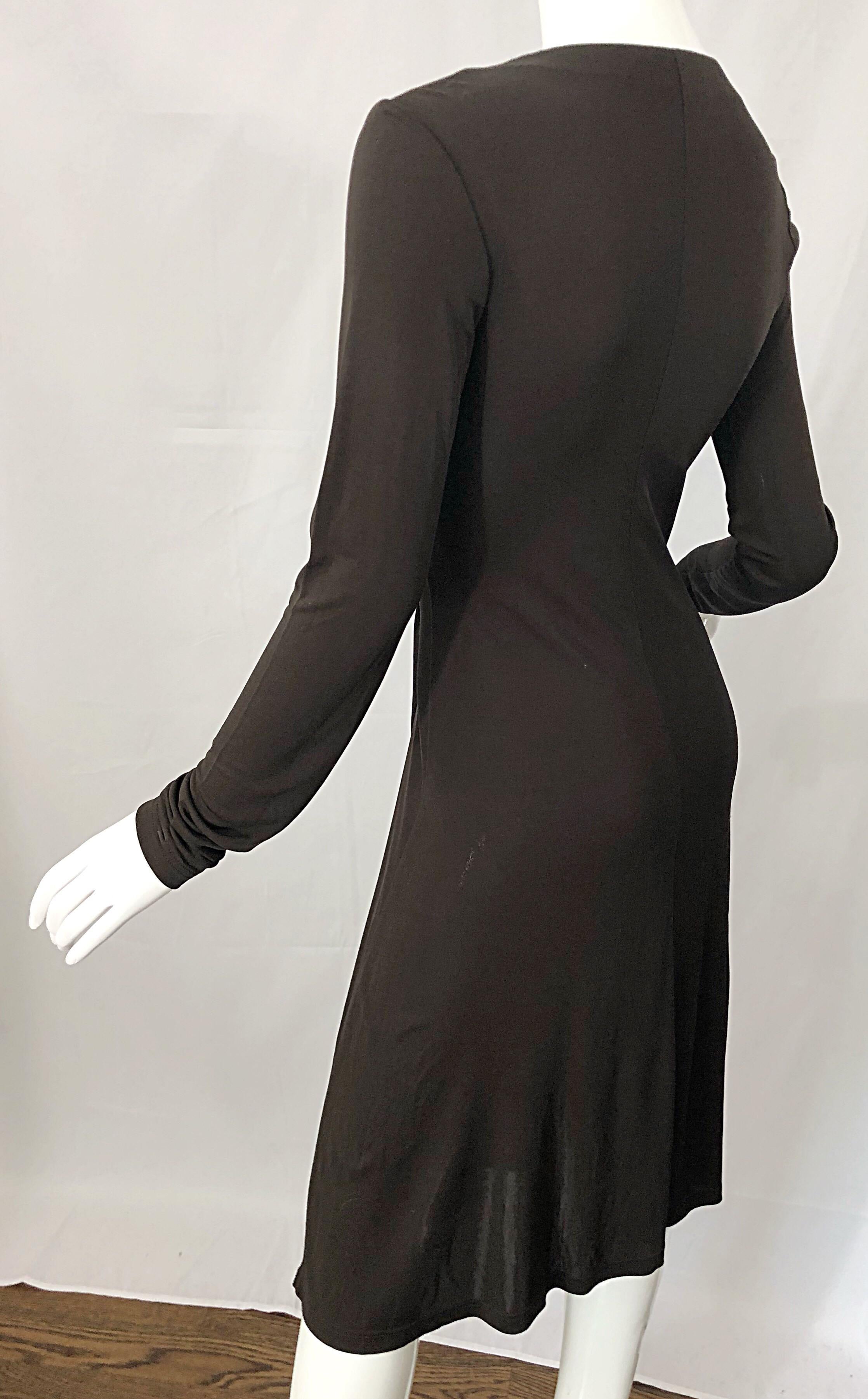 Michael Kors Collection Size 6 / 8 Brown Long Sleeve Keyhole Jersey Dress In Excellent Condition For Sale In San Diego, CA