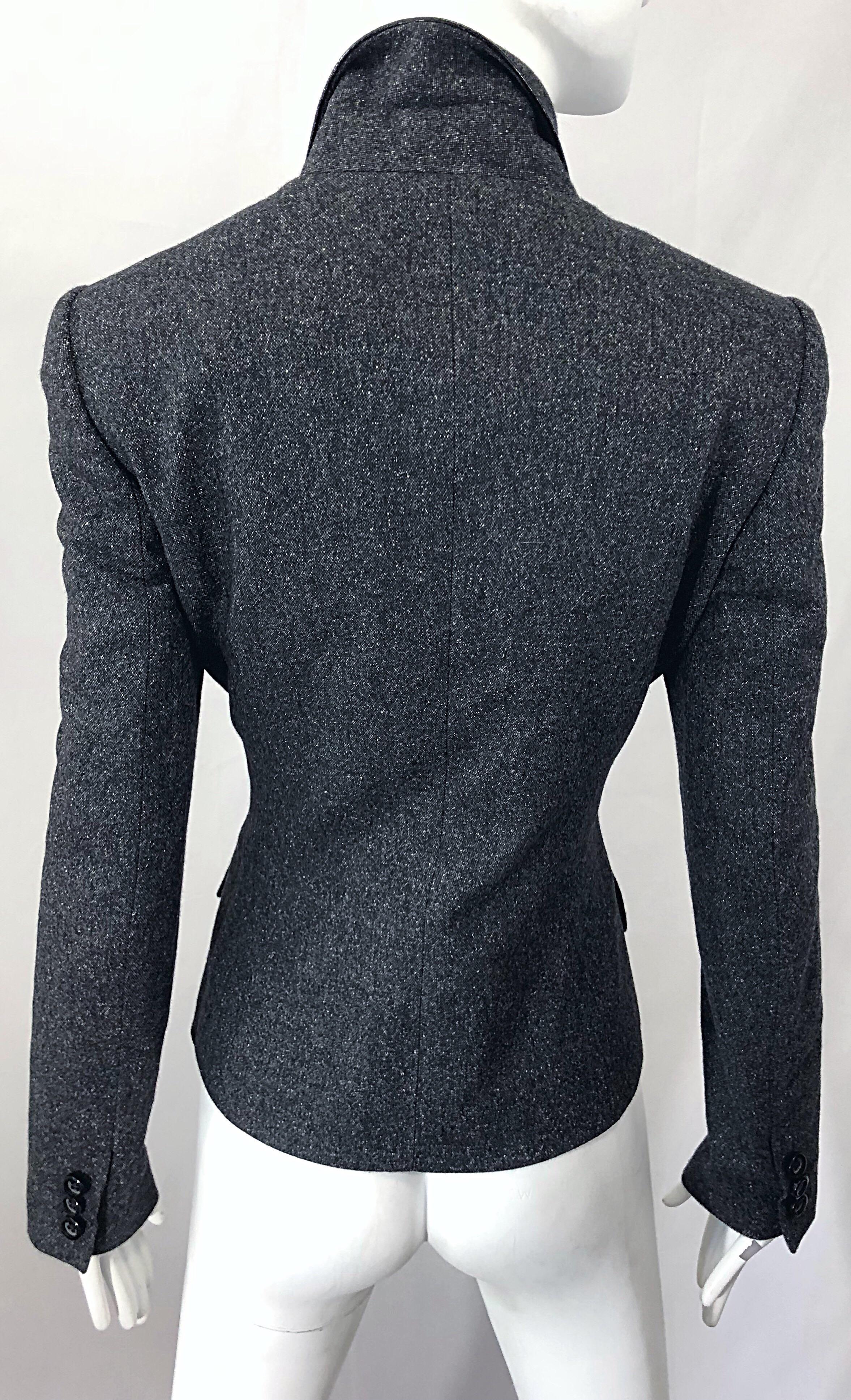 Nuovo John Richmond Taglia 44 / US 8 Slim Fit Gray Fitted Smoking Blazer Jacket in vendita 6