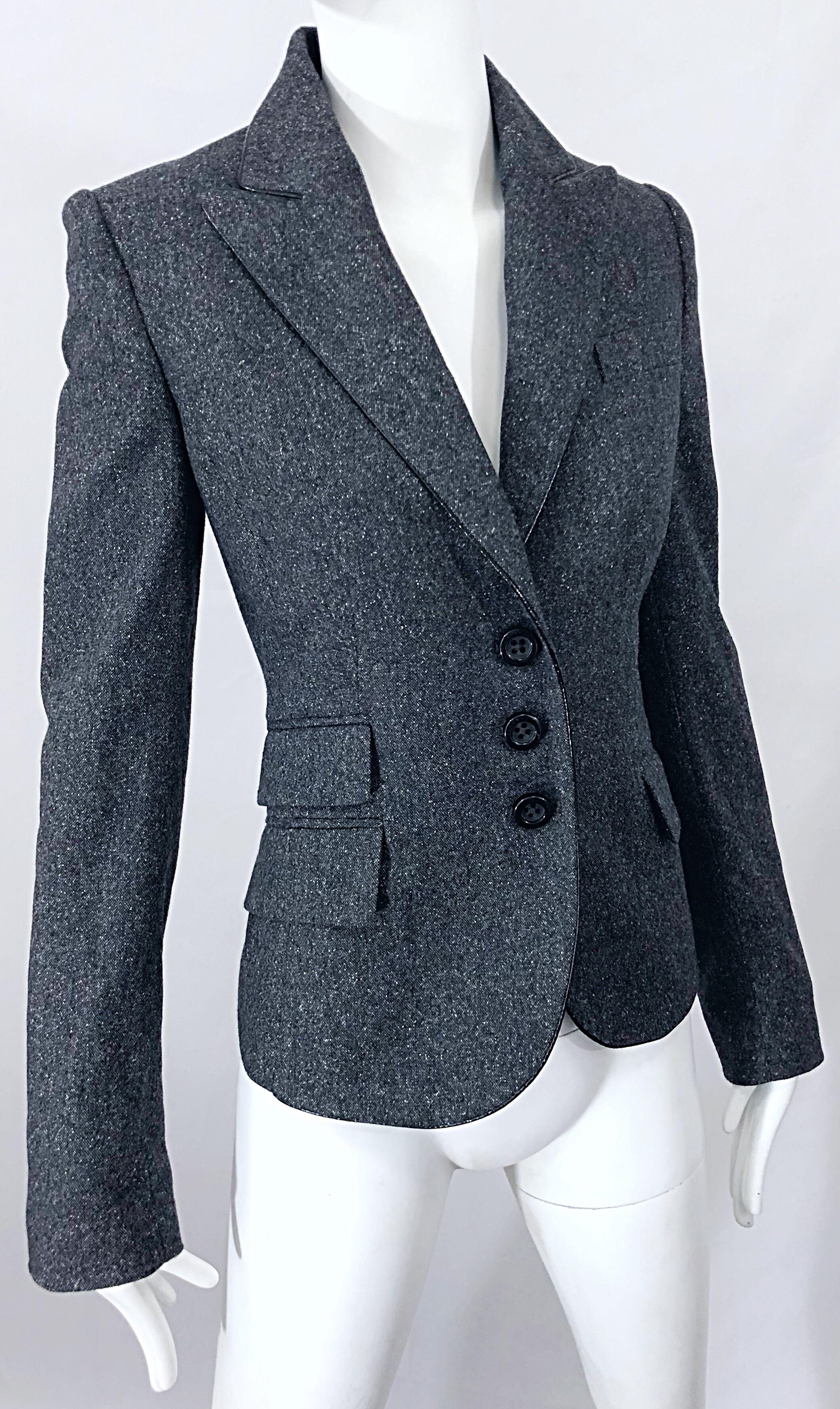Nuovo John Richmond Taglia 44 / US 8 Slim Fit Gray Fitted Smoking Blazer Jacket in vendita 7