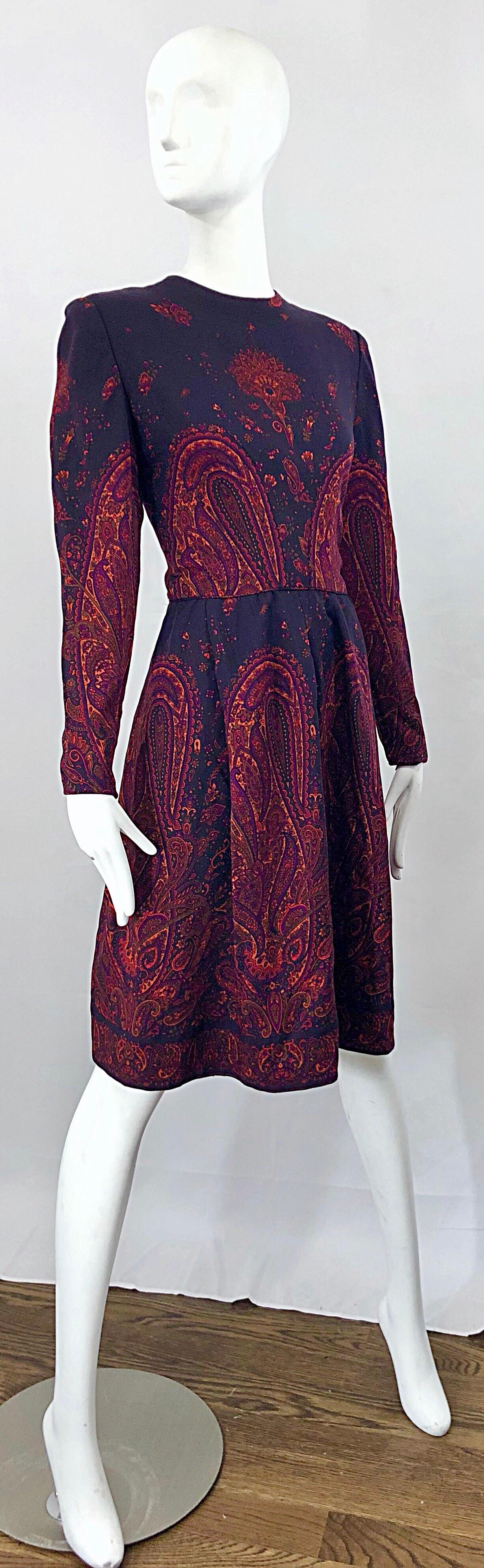 Chic Vintage Pauline Trigere Dark Purple Paisley Wool Challis Long Sleeve Dress For Sale 1