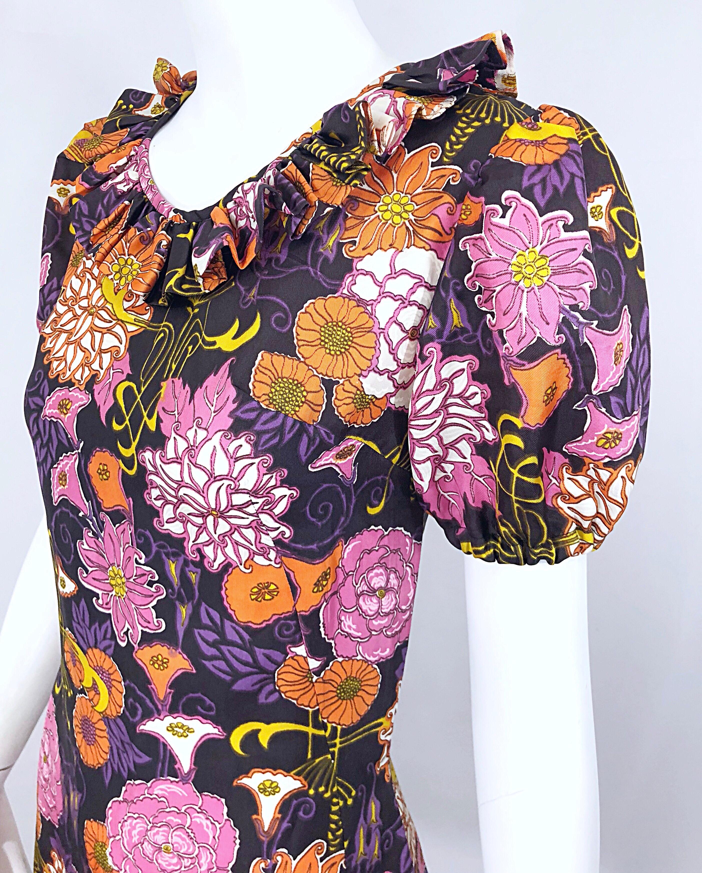Chic 1960s Lotus Orchid Novelty Flower Print Short Puff Sleeve A Line 60s Dress For Sale 3