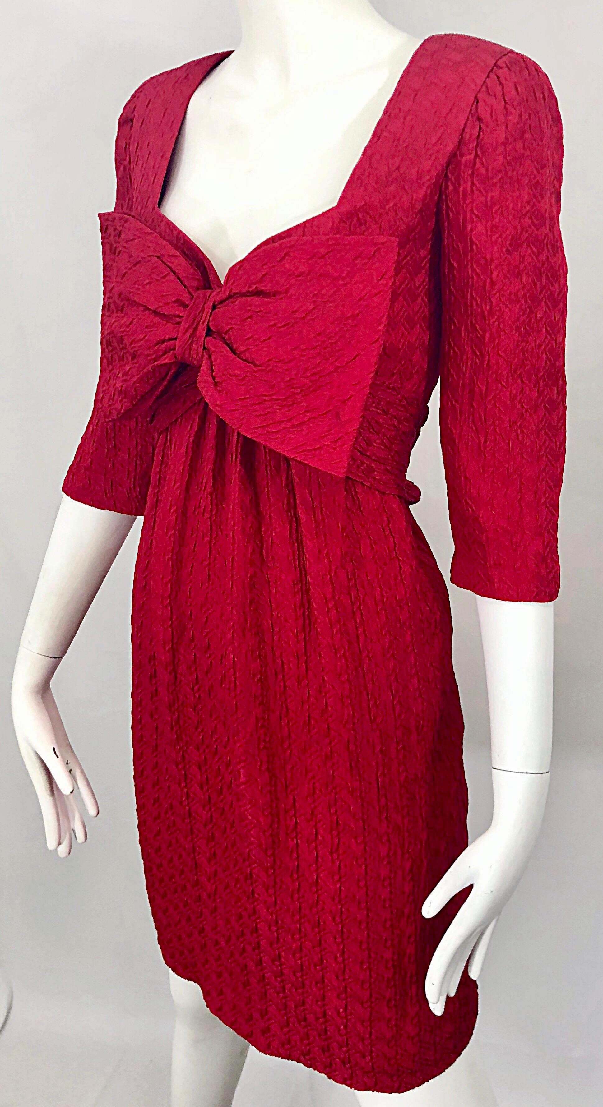 Vintage Oscar de la Renta Size 10 Lipstick Red Avant Garde Silk 3/4 Sleeve Dress For Sale 1