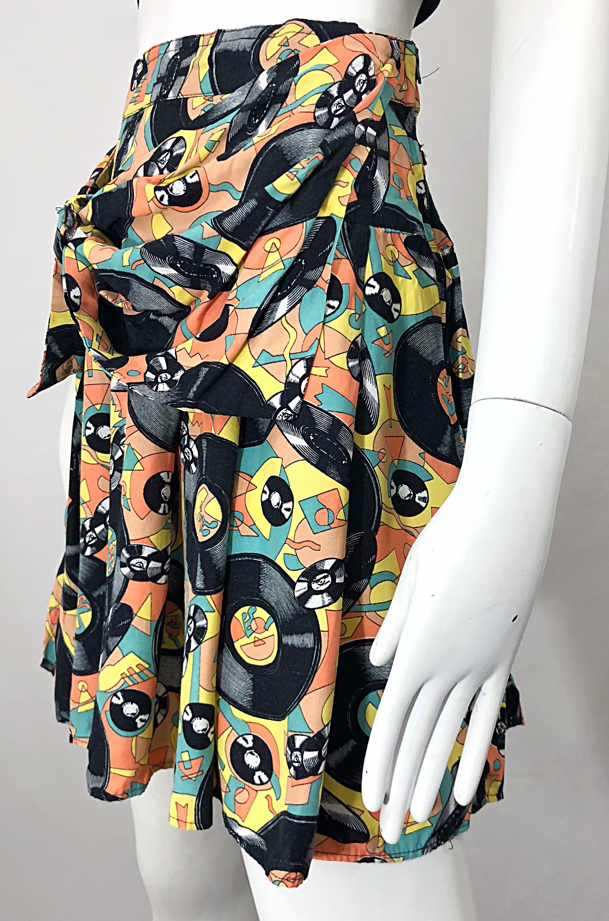 Black Awesome 1990s Novelty Record Music Print Vintage 90s High Waisted Mini Skirt For Sale