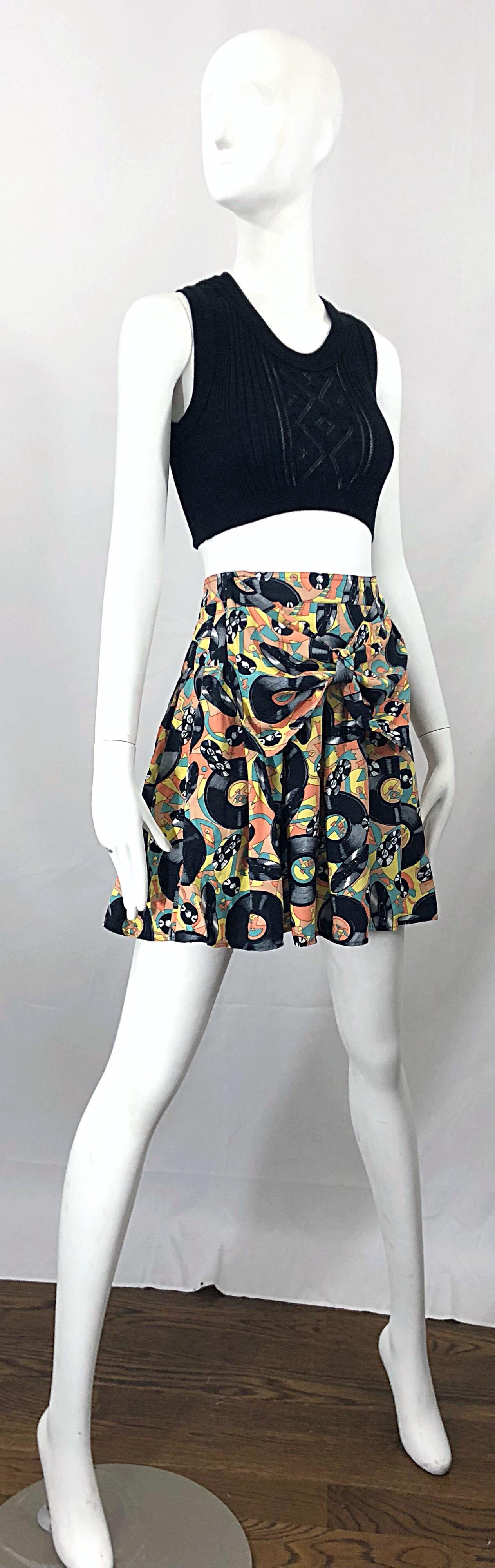 Awesome 1990s Novelty Record Music Print Vintage 90s High Waisted Mini Skirt For Sale 3