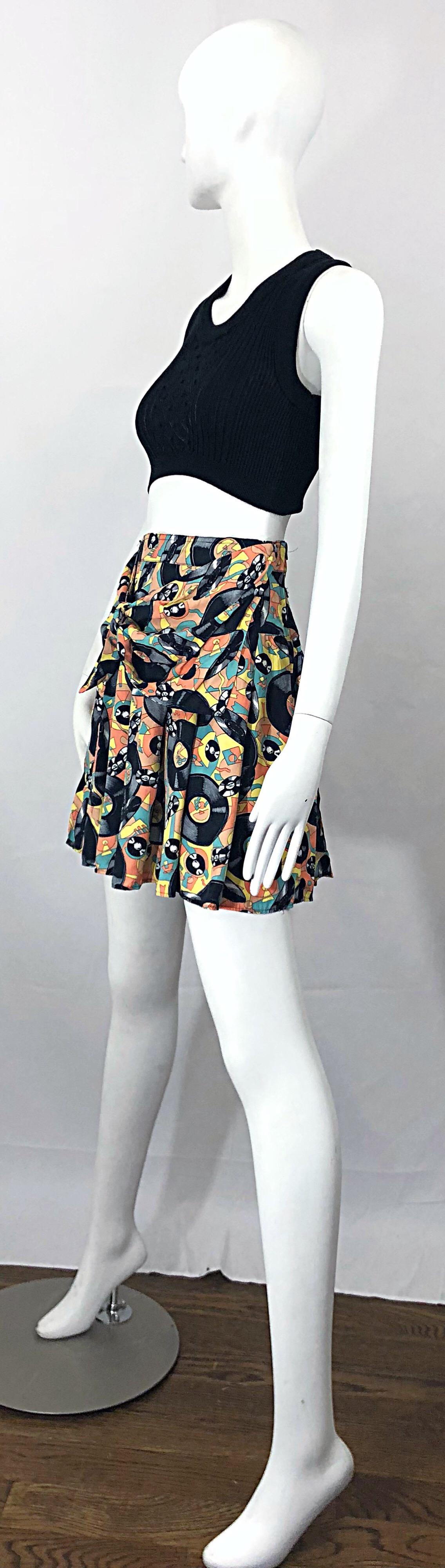 Awesome 1990s Novelty Record Music Print Vintage 90s High Waisted Mini Skirt For Sale 5