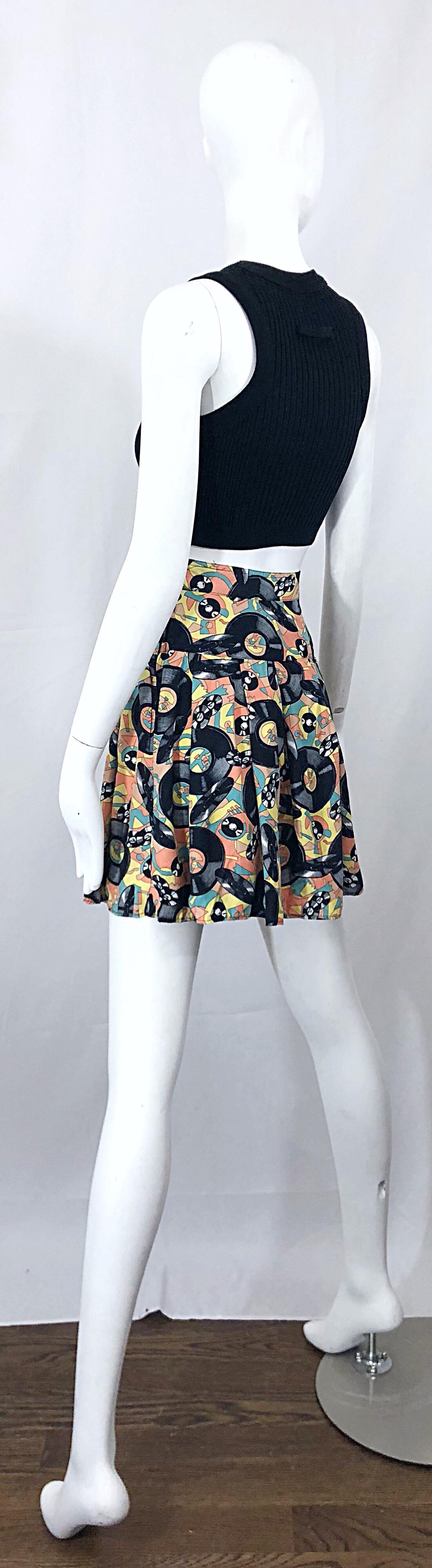 Awesome 1990s Novelty Record Music Print Vintage 90s High Waisted Mini Skirt For Sale 6