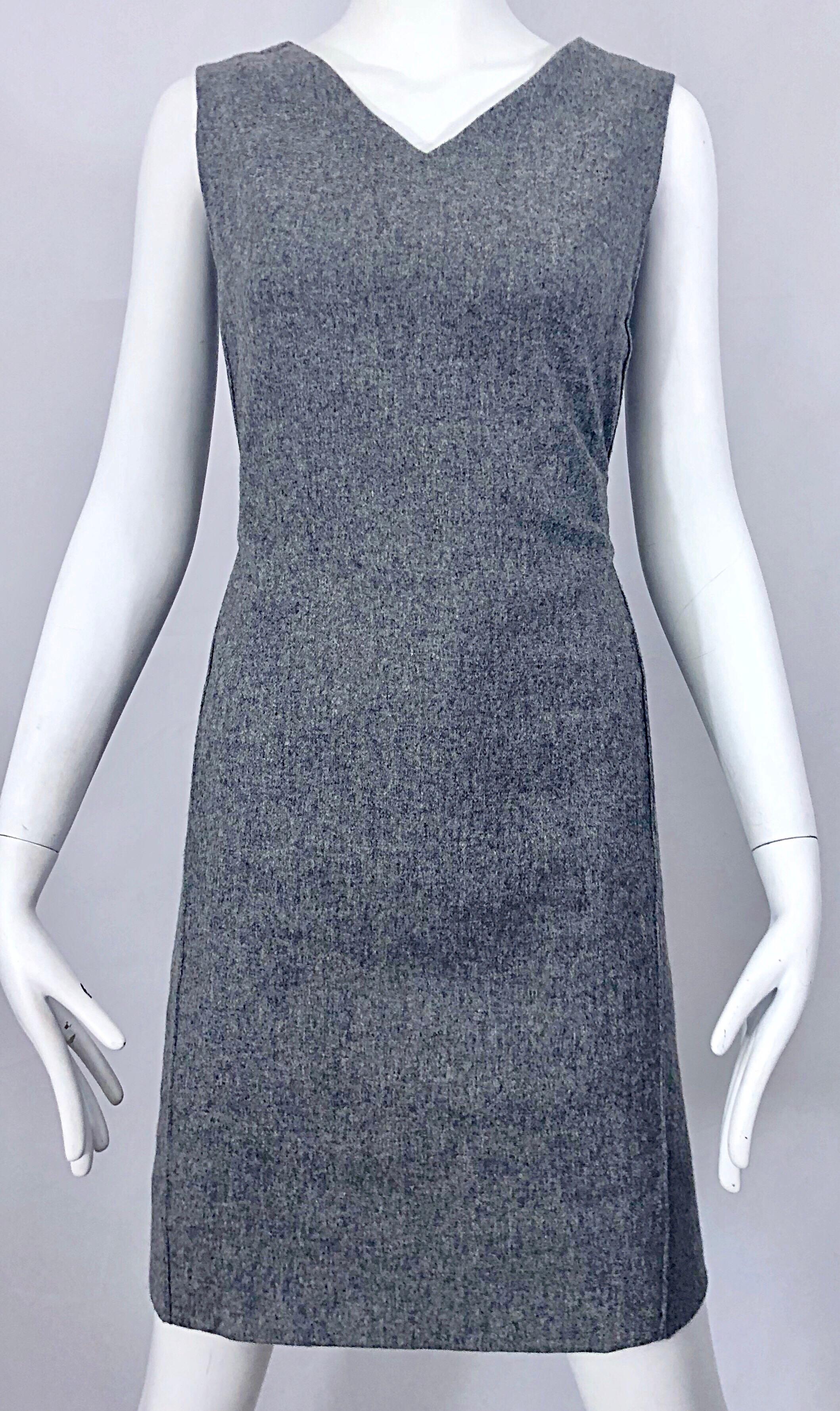 Chic 1960s Heather Gray Wool Sleeveless Vintage 60s Mod Shift Dress For Sale 1