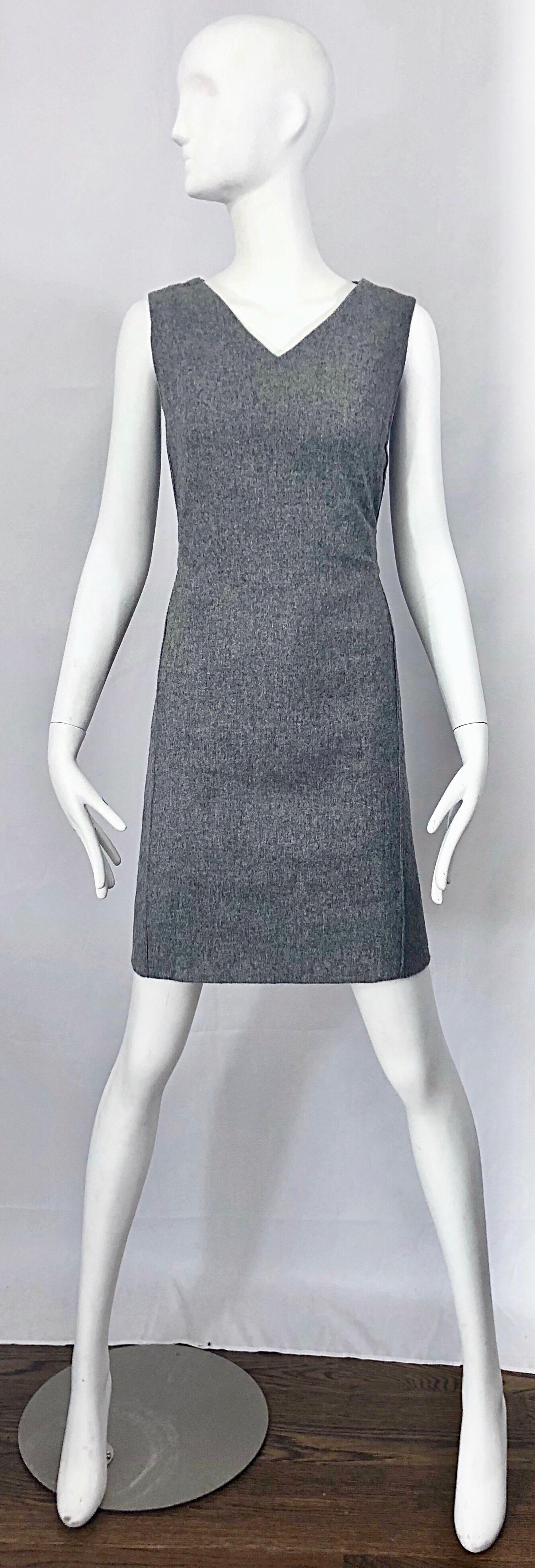 Chic 1960s Heather Gray Wool Sleeveless Vintage 60s Mod Shift Dress For Sale 6