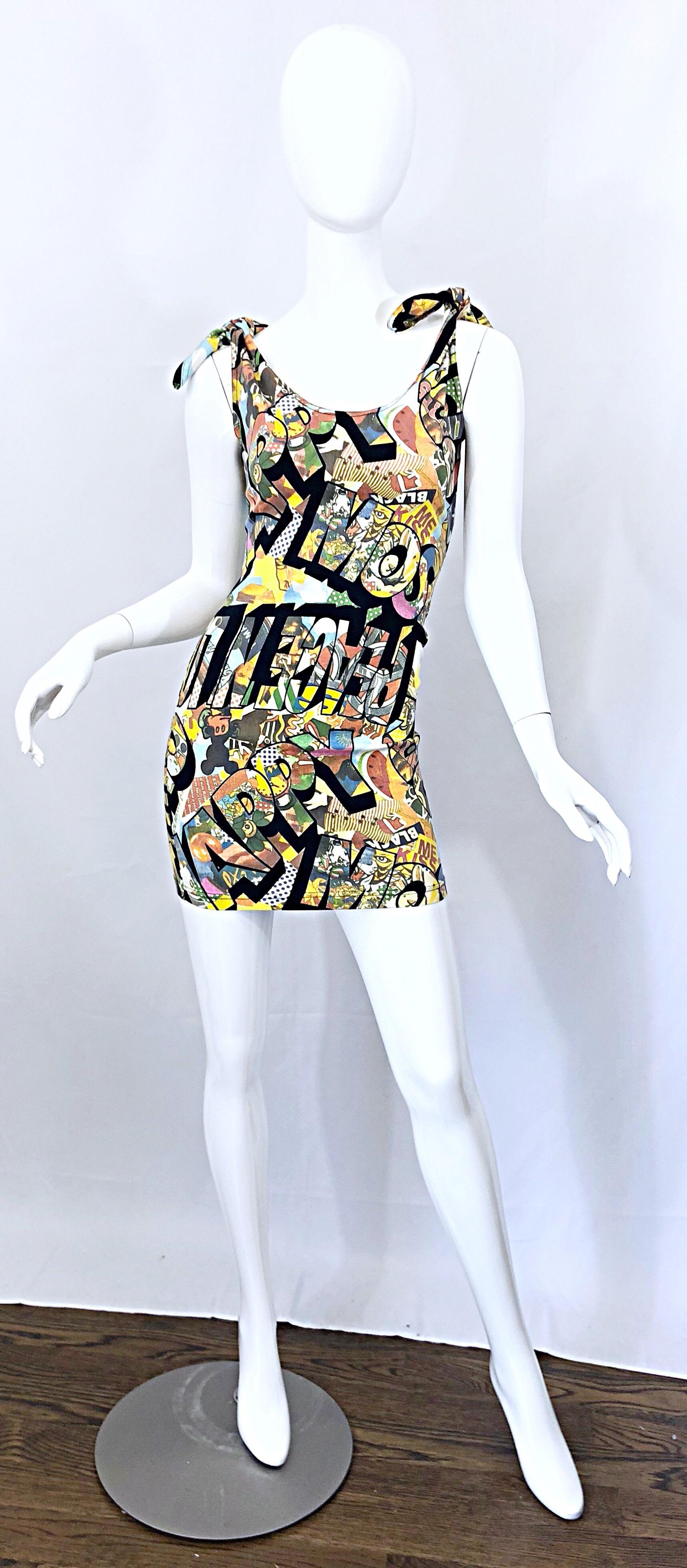 Vintage Moschino 1990s Mickey Mouse Disney Iconic Novelty Print 90s Mini Dress For Sale 5