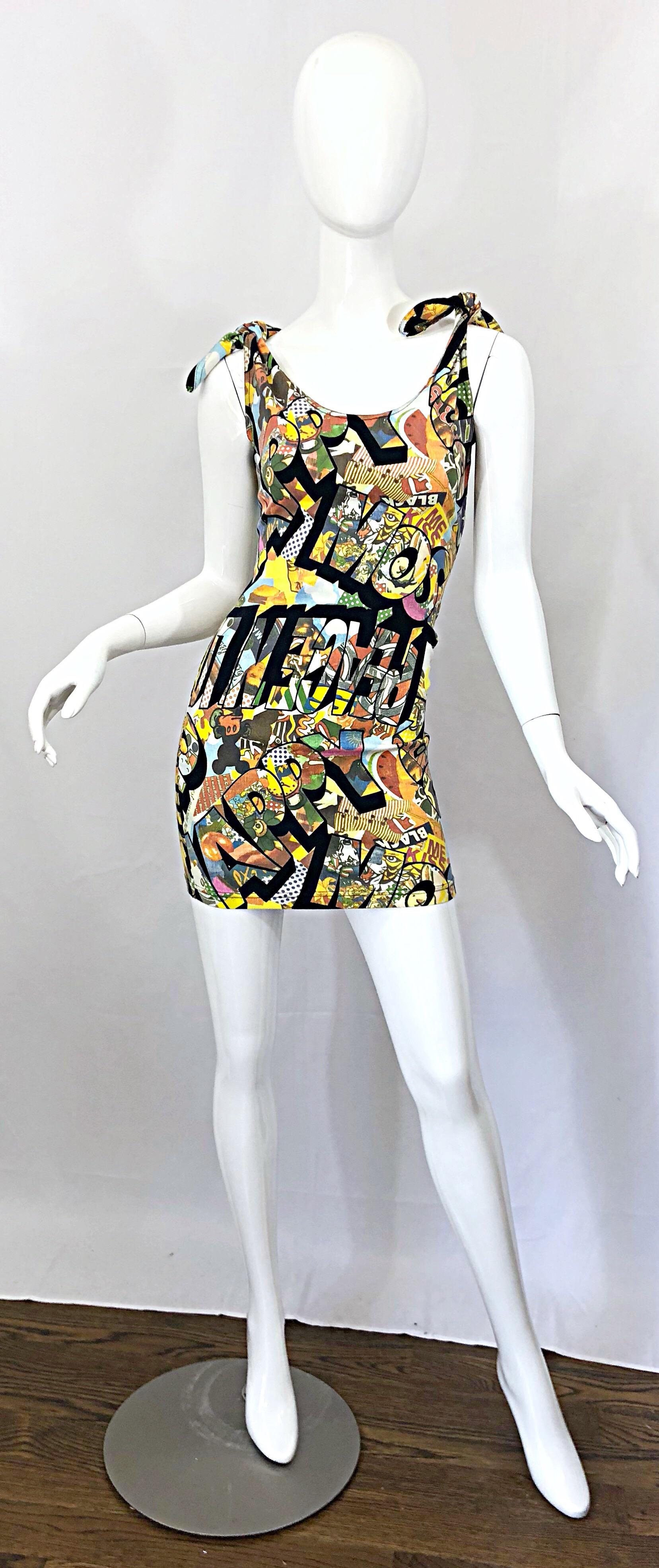 Vintage Moschino 1990s Mickey Mouse Disney Iconic Novelty Print 90s Mini Dress For Sale 6