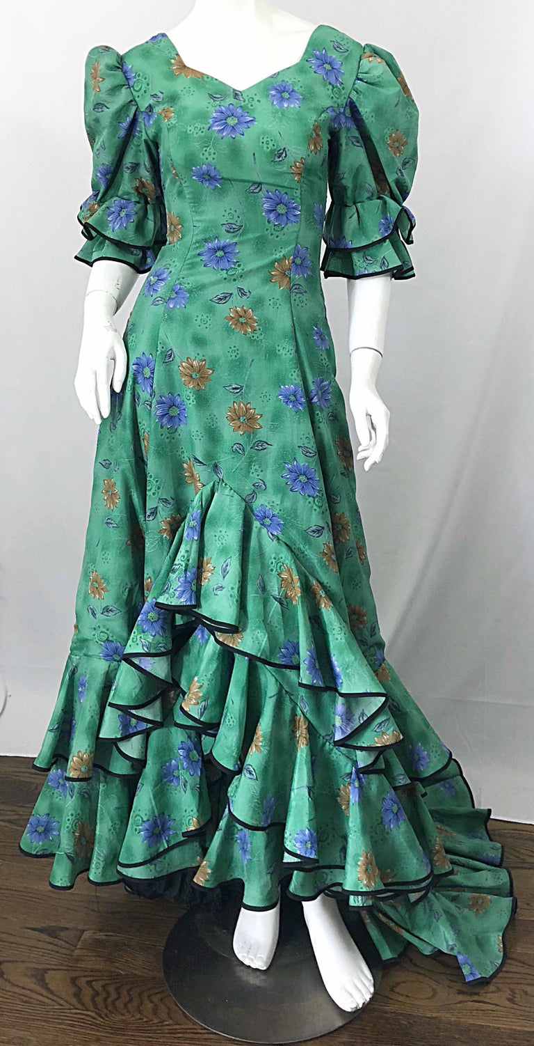 Amazing Vintage Victorian Inspired 1970s Does 1800s Steampunk Green Trained  Gown For Sale at 1stDibs | 1800s inspired dresses, old fashioned dresses  1800, 1800s green dress