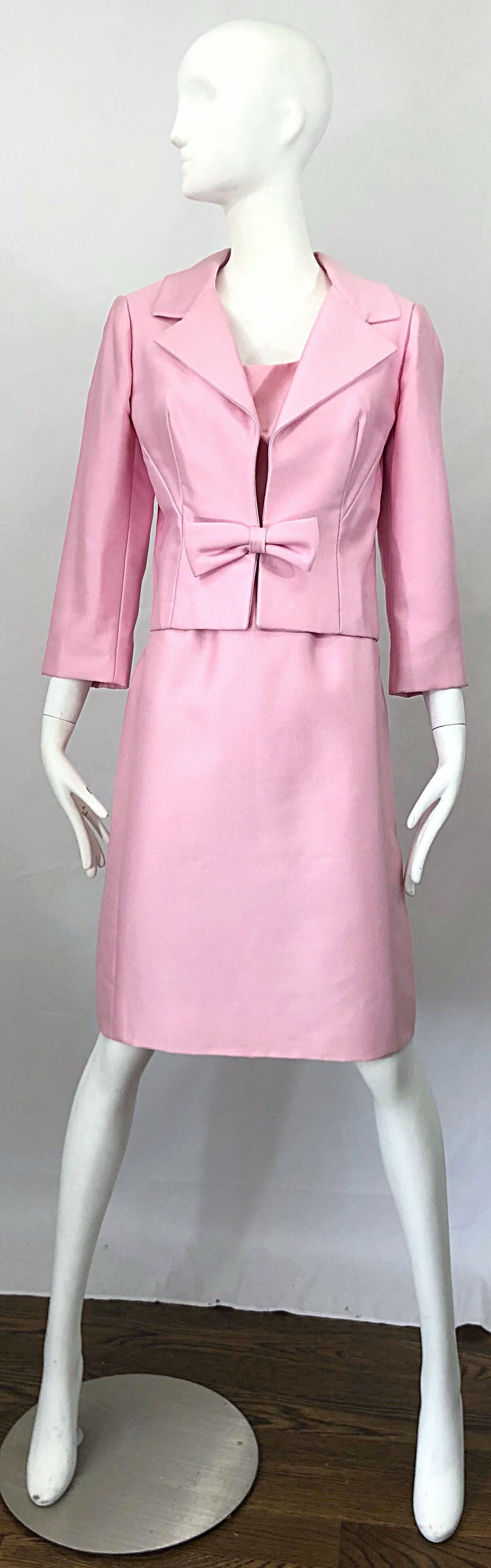 Rose Pat Sandler - Robe droite et veste en soie rose clair, chic et vintage, années 1960 en vente