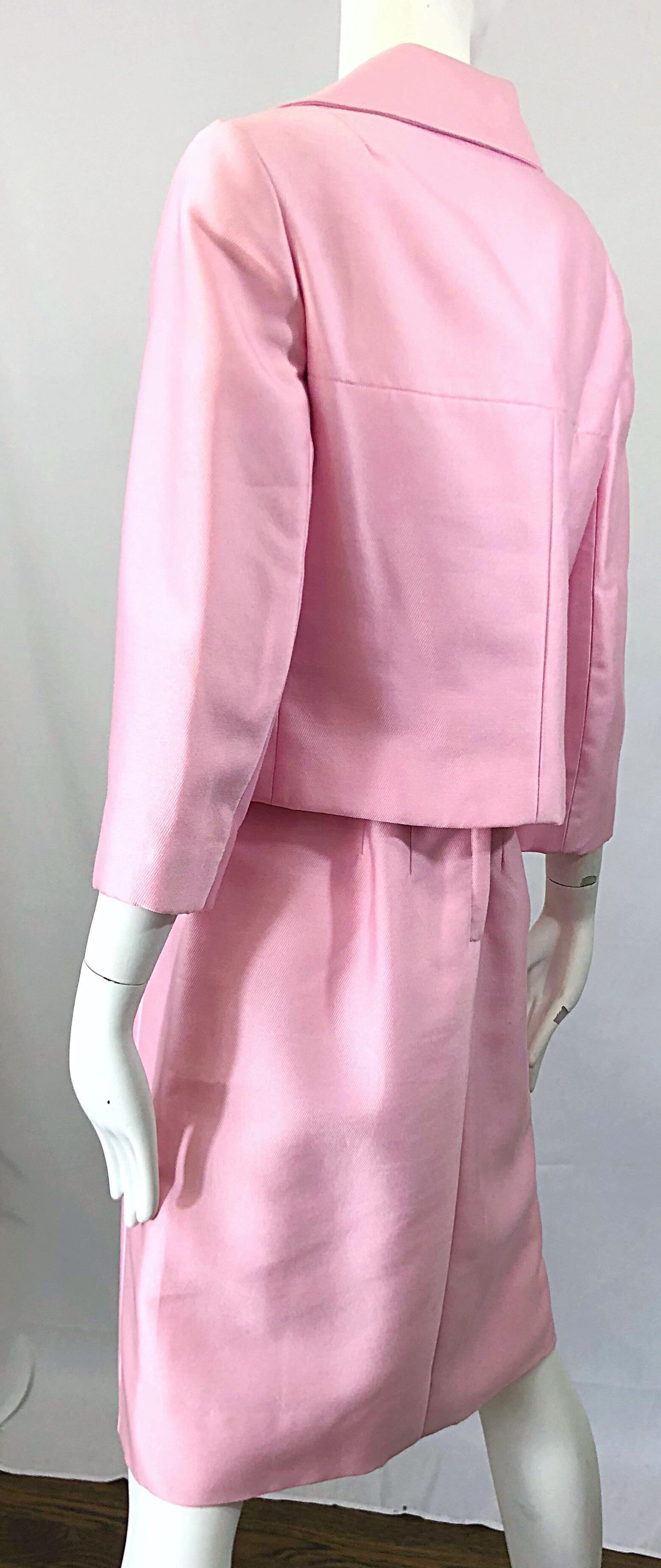 Chic 1960s Pat Sandler Light Pink Vintage 60s Silk Shift Dress and Jacket Suit For Sale 3