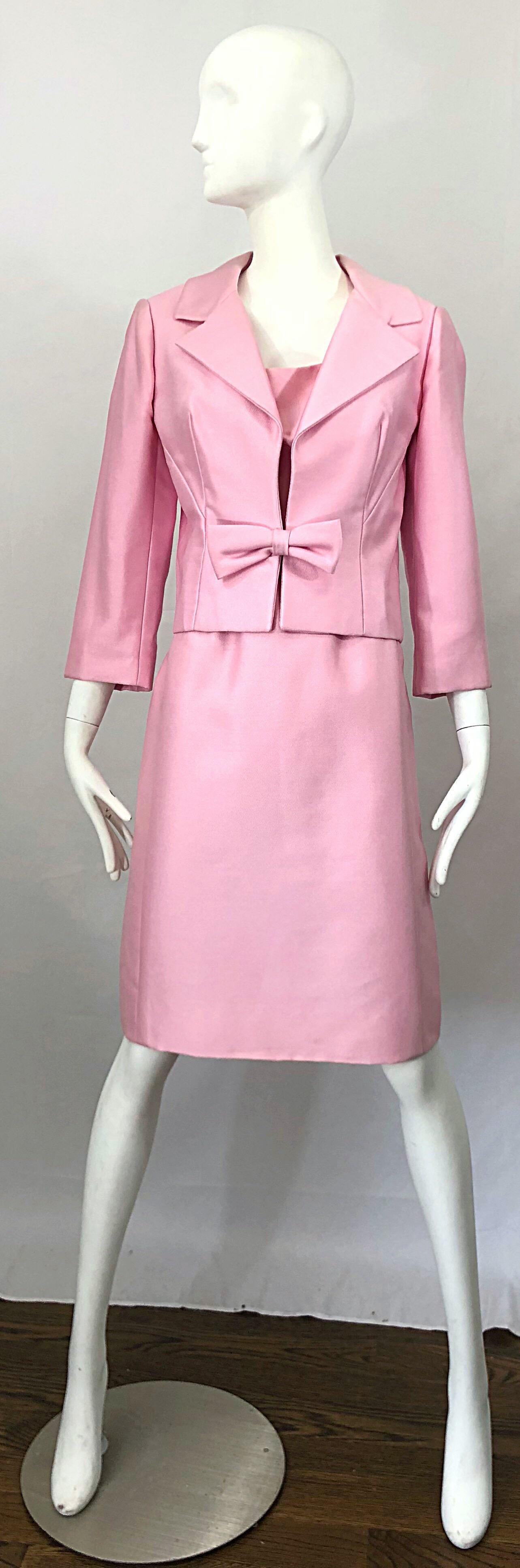 Chic 1960s Pat Sandler Light Pink Vintage 60s Silk Shift Dress and Jacket Suit For Sale 10
