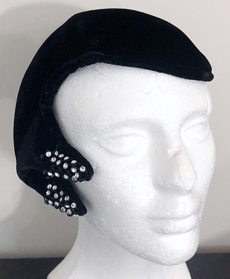 1940s Marshall Fields Black Silk Velvet Rhinestone Avant  display picture 2