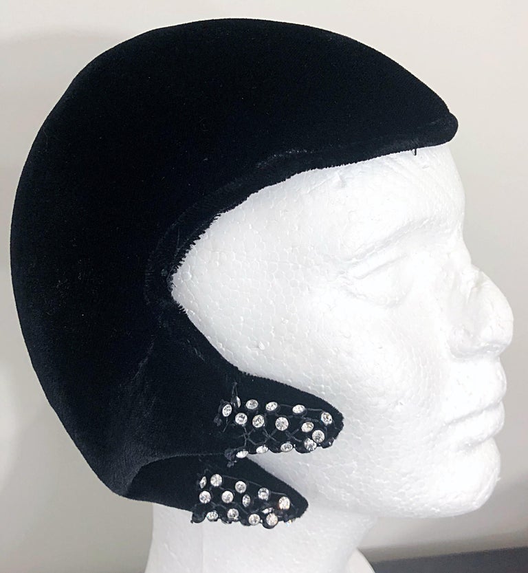 Vintage 1940s Marshall Field Company Black Beret Veiled Netting Hair Pin Hat Cap Similar Items to Art Deco Hat, Made in Italy for Bonwit  main image 4