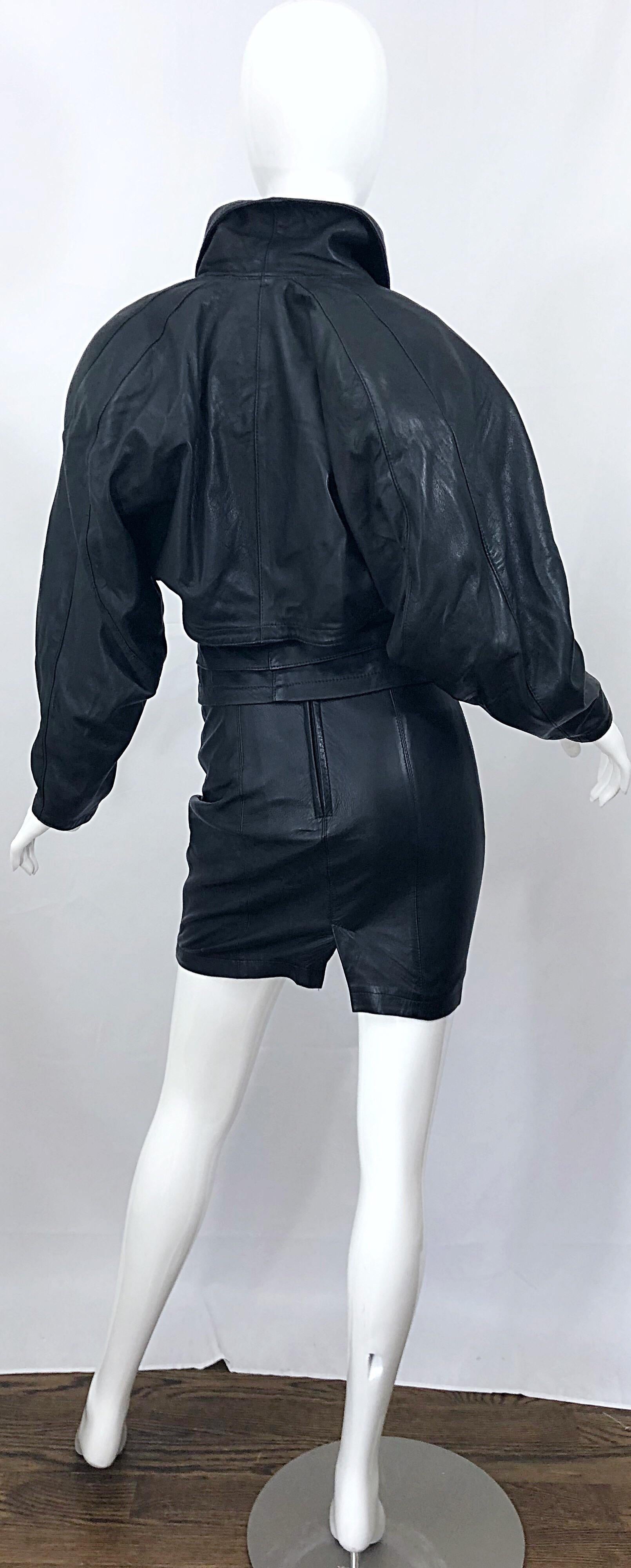 1980er Marc Laurent Paris Schwarzes Leder Avant Garde 80s Jacke + Minirock Anzug im Zustand „Hervorragend“ im Angebot in San Diego, CA