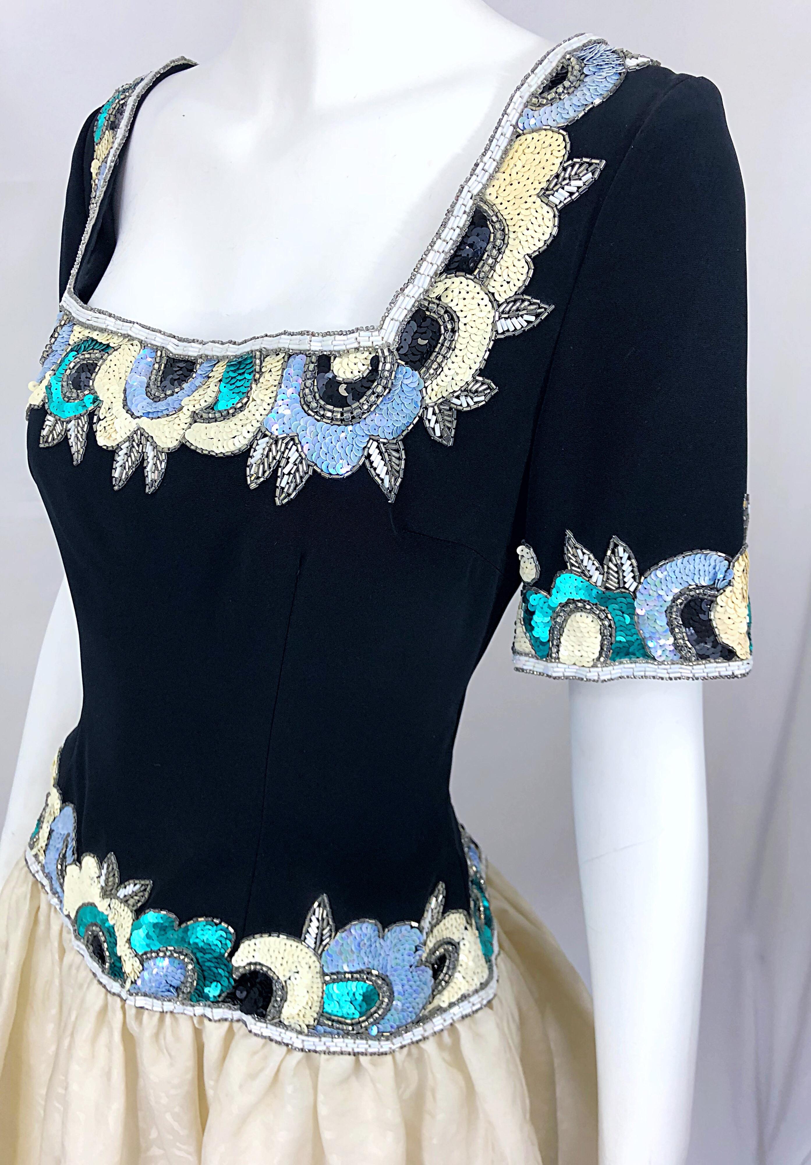 Vintage Bob Mackie 1990s Size 6 Black, White and Blue Silk Fit n' Flare Dress In Excellent Condition For Sale In San Diego, CA