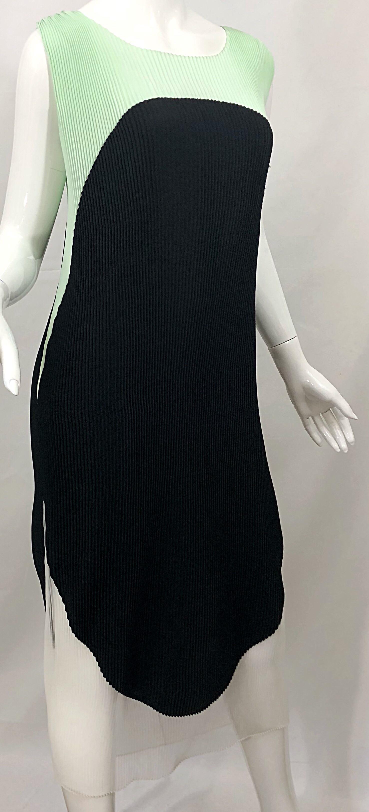 Stella McCartney Spring 2013 Runway Size 44 US 8 - 10 Color Block Pleated Dress In Excellent Condition For Sale In San Diego, CA