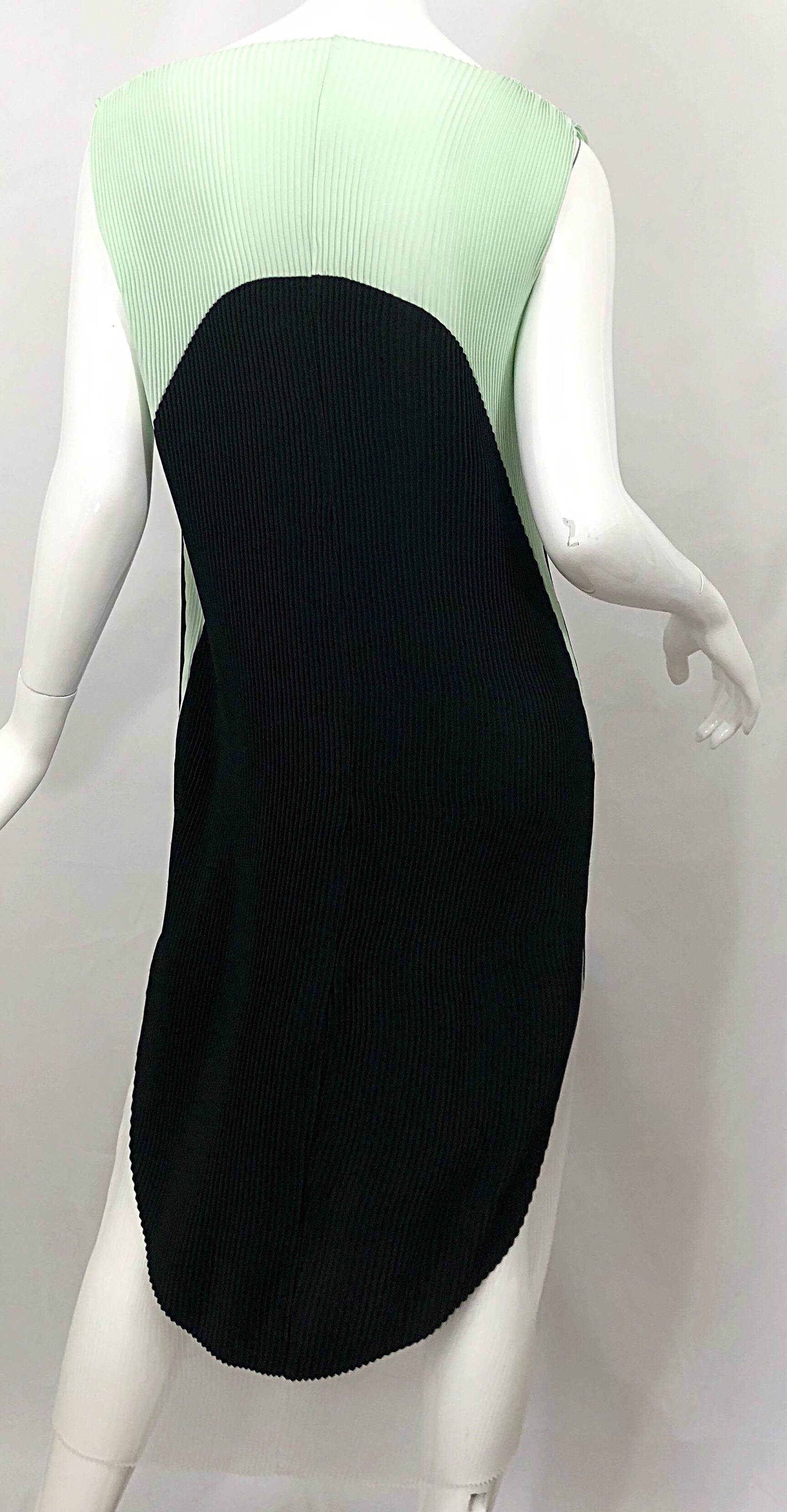 Stella McCartney Spring 2013 Runway Size 44 US 8 - 10 Color Block Pleated Dress For Sale 2