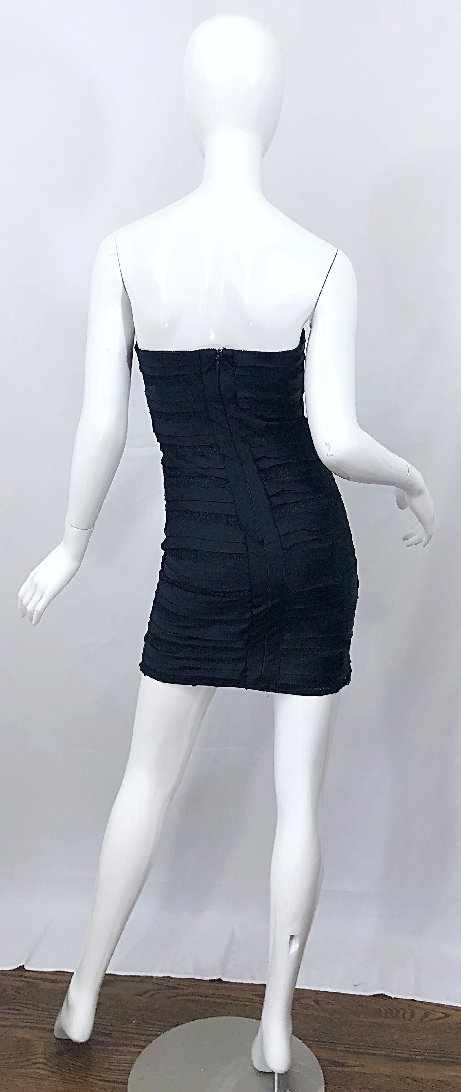 Vintage Herve Leger 1990s Black Silk Lace Strapless Bandage 90s Sexy Mini Dress In condizioni ottime in vendita a San Diego, CA