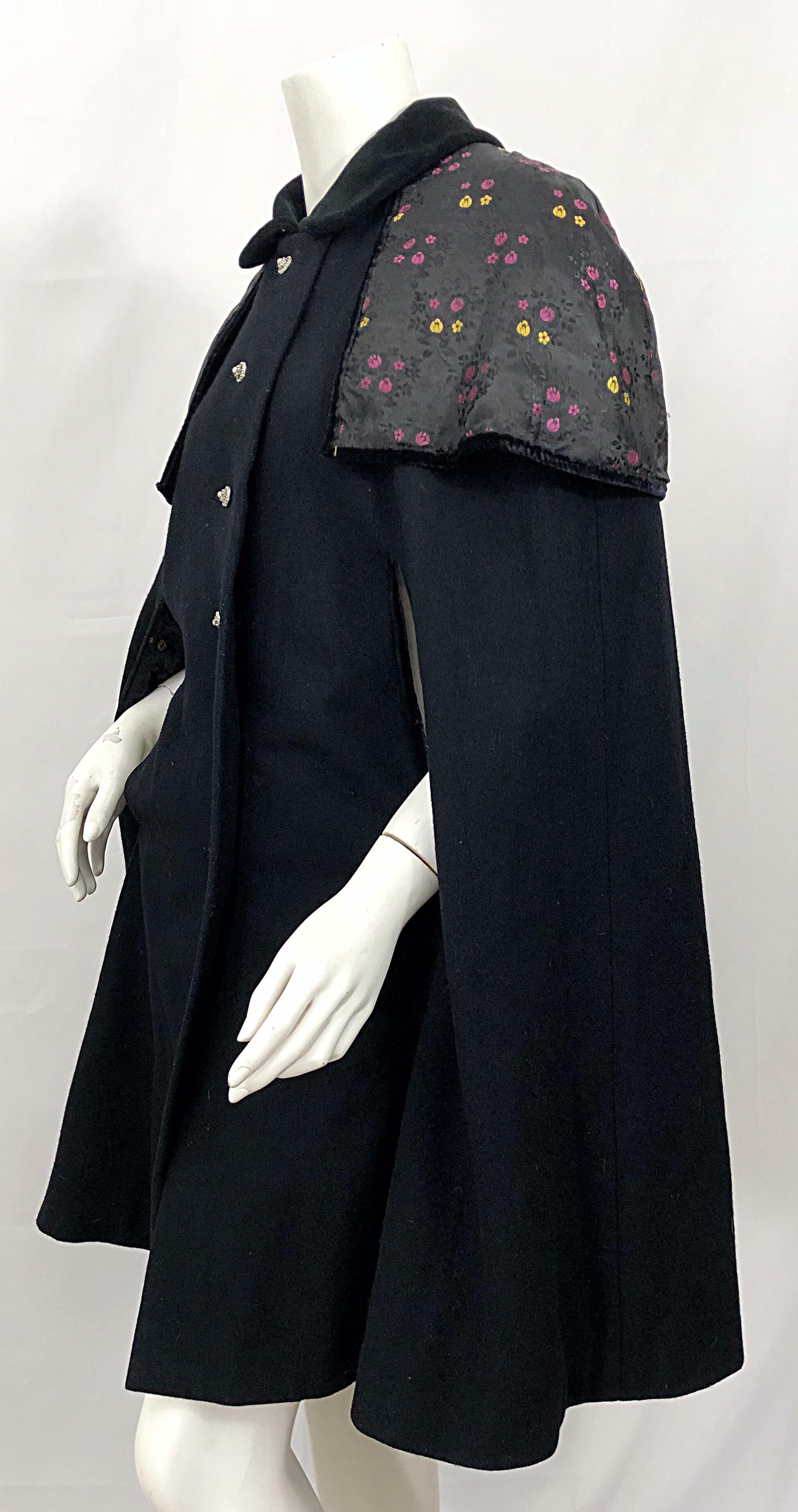 1960s German Made Black Wool Vintage 60s Chic Swing Cape Jacket Coat For Sale 4