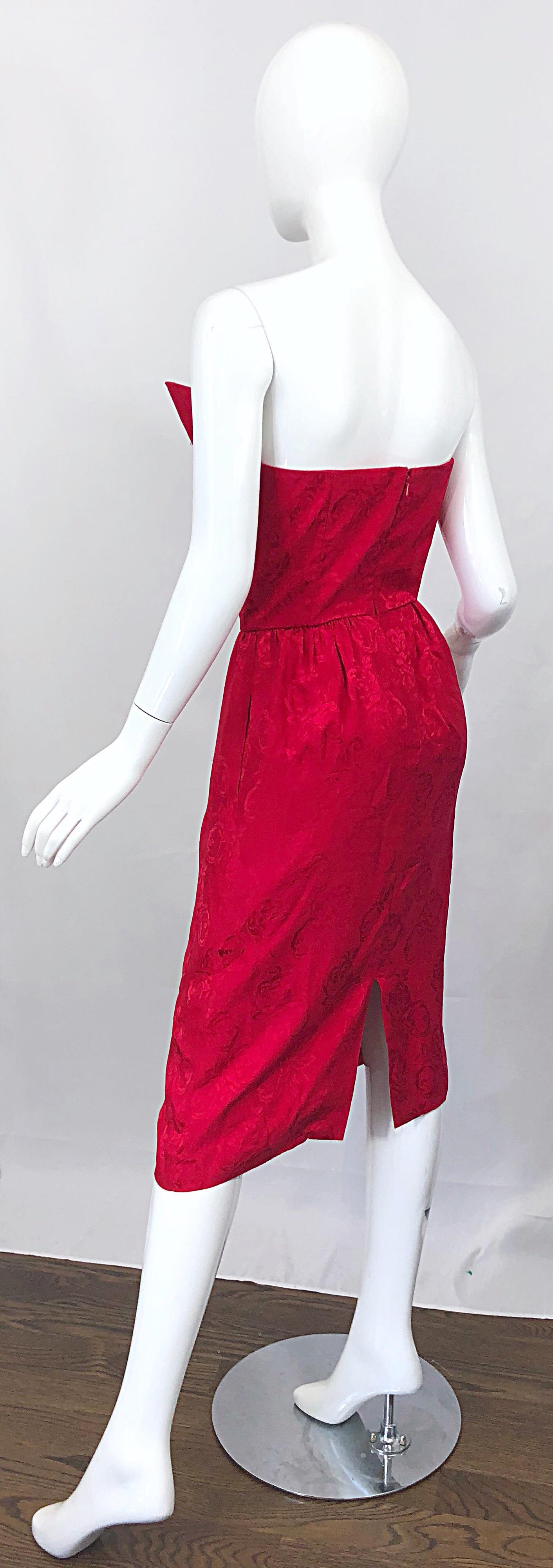 1990s Holiday Lipstick Red Avant Garde Silk Flower Vintage 90s Strapless Dress For Sale 5