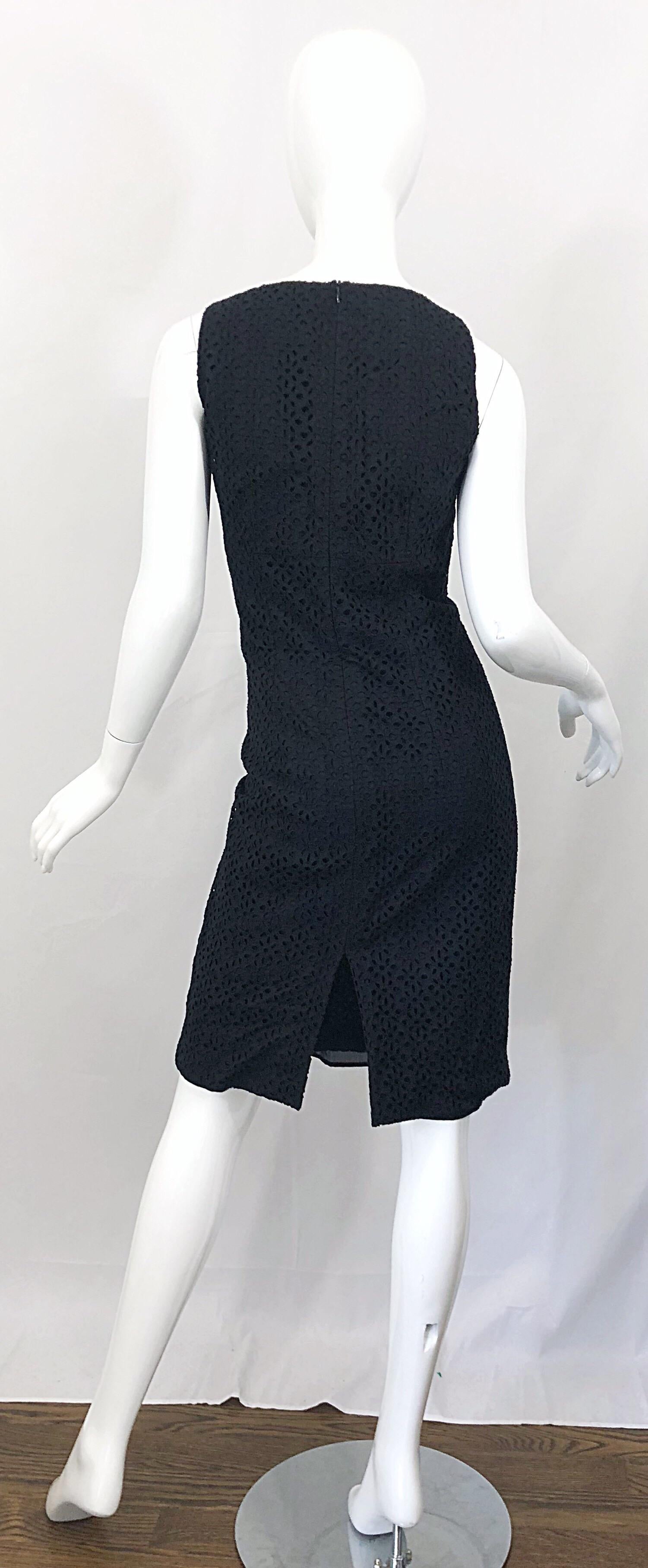 Women's New Michael Kors Collection Size 10 Cotton Eyelet Little Black Sheath Dress For Sale