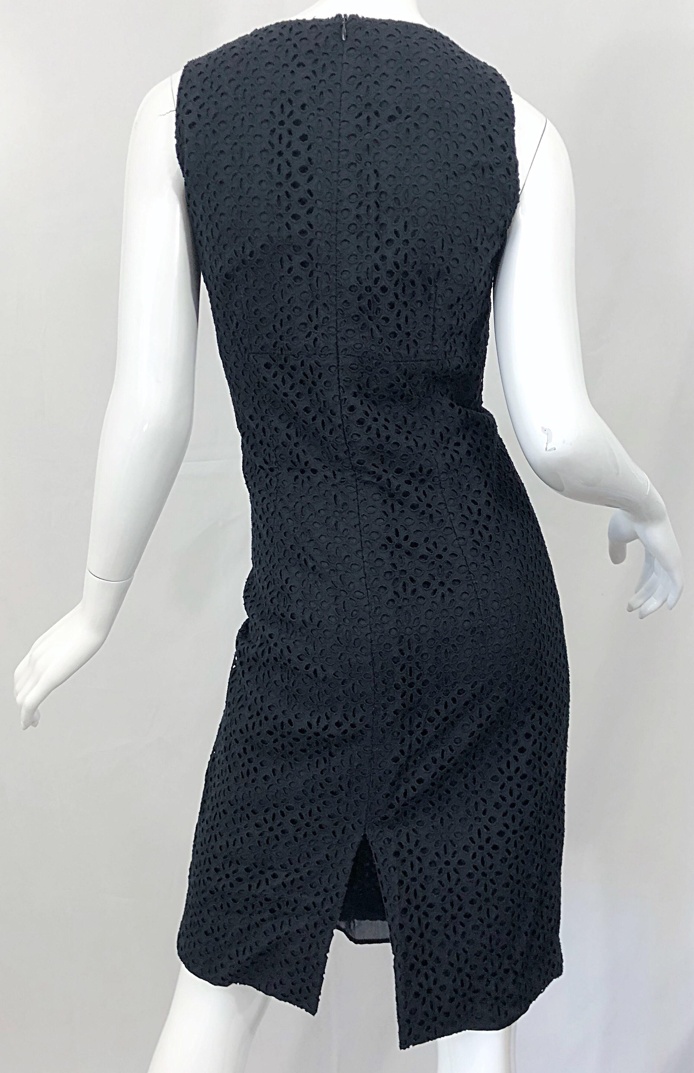 New Michael Kors Collection Size 10 Cotton Eyelet Little Black Sheath Dress For Sale 4